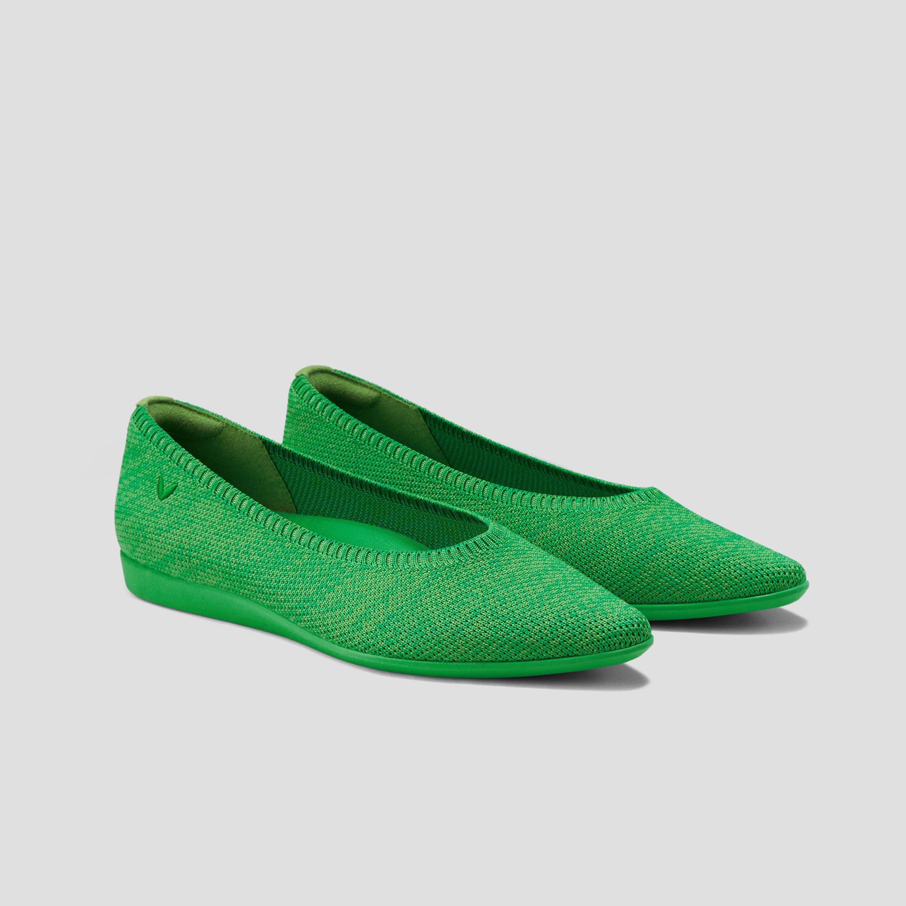 Lightweight Pointed-Ballet Flats (Aria Walker) Product Image