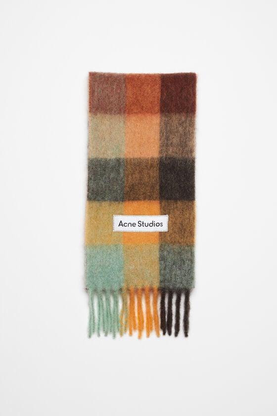 Mohair checked scarf Product Image