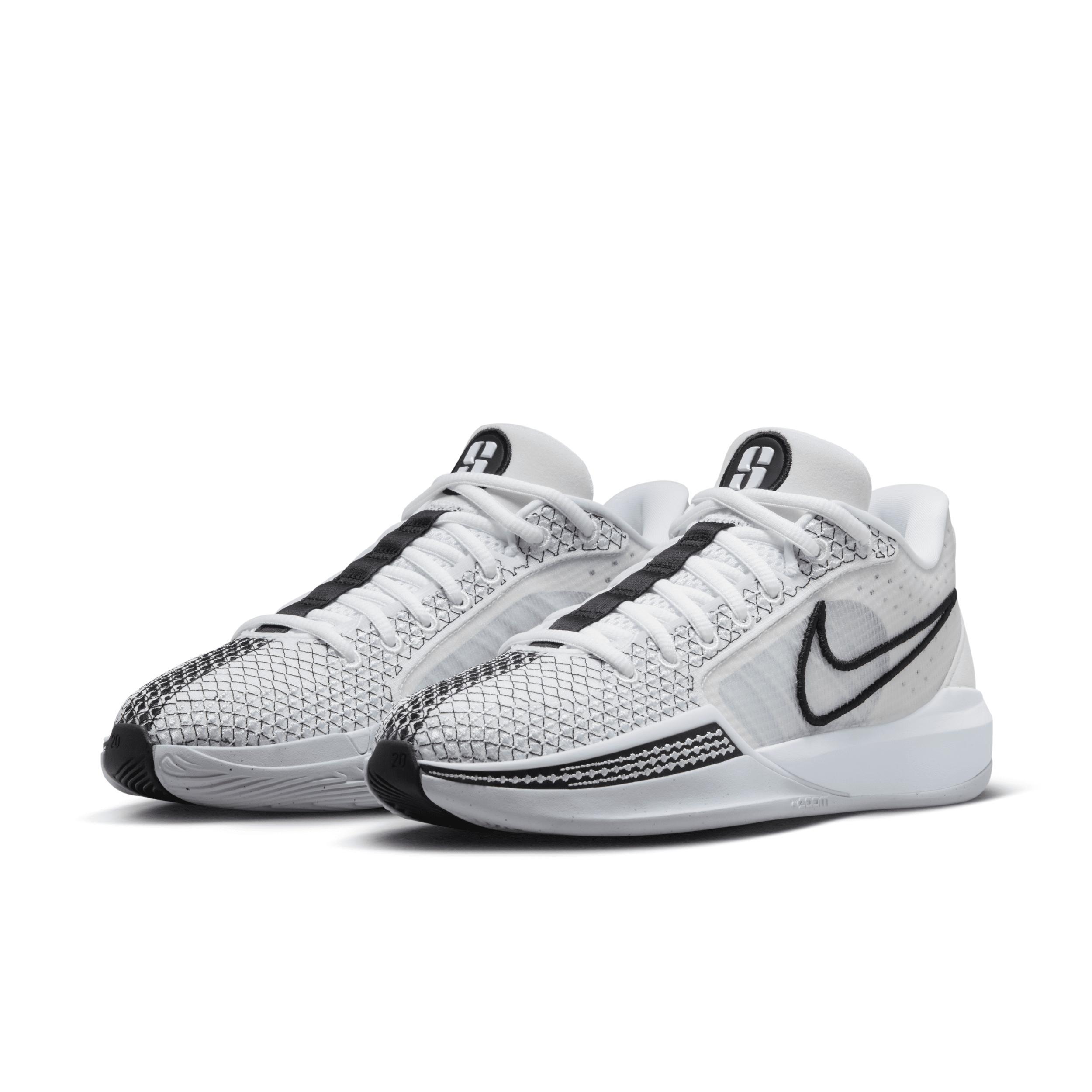 Nike Womens Sabrina 1 Magnetic Basketball Shoes Product Image