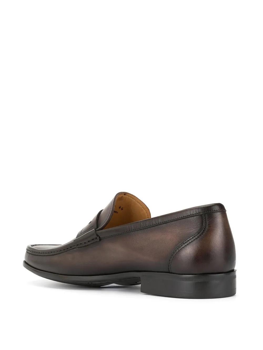 classic loafers Product Image