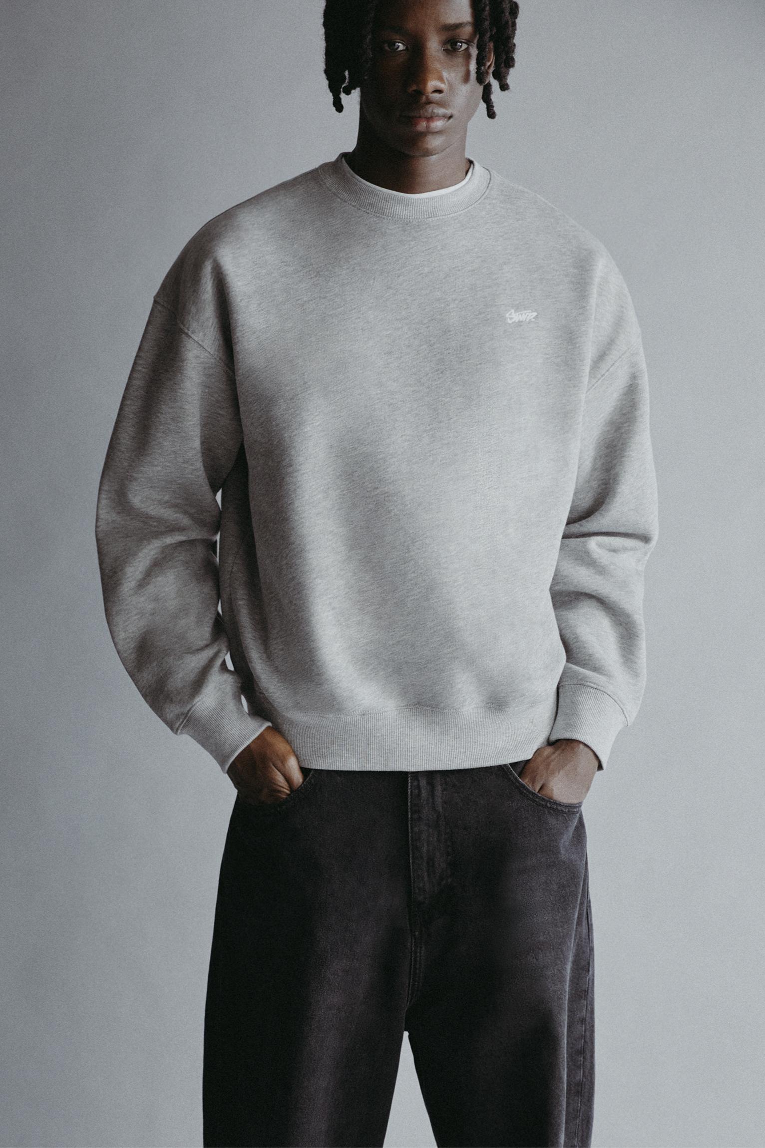 Round neck STWD sweatshirt Product Image