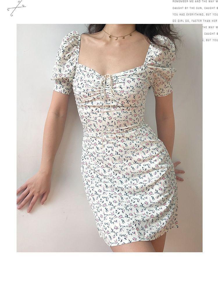 Short-Sleeve Sweetheart Neck Floral Mini Sheath Dress Product Image