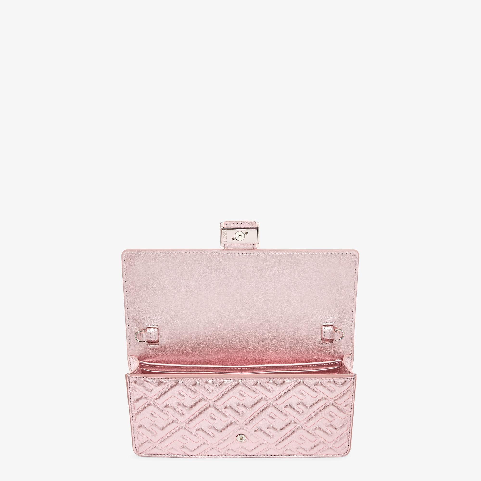 Wallet On Chain BaguettePink metallic leather wallet Product Image