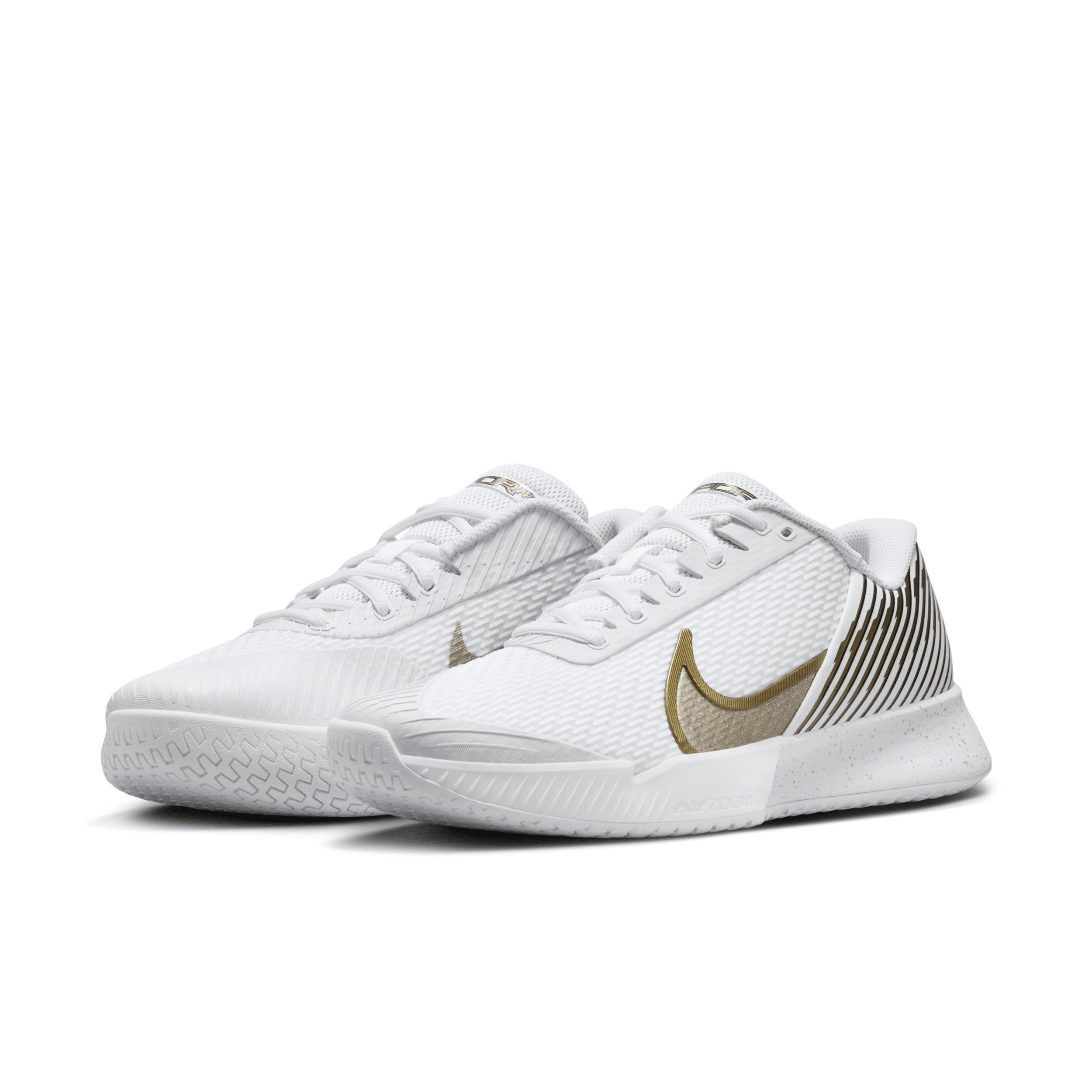 Nike Men's Court Vapor Pro 2 Hard Court Tennis Shoes Product Image