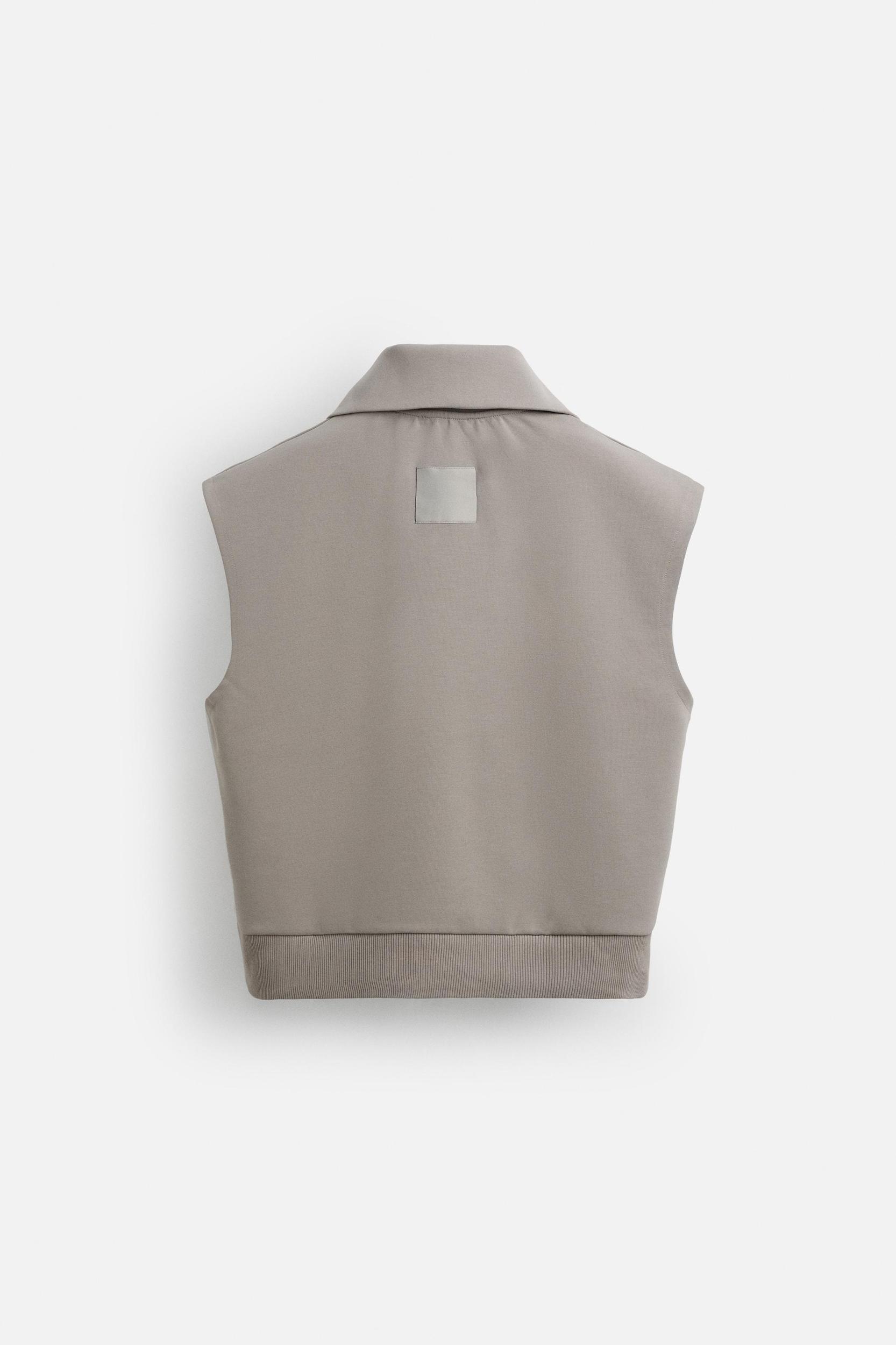 TECHNICAL QUARTER-ZIP SWEATSHIRT Product Image