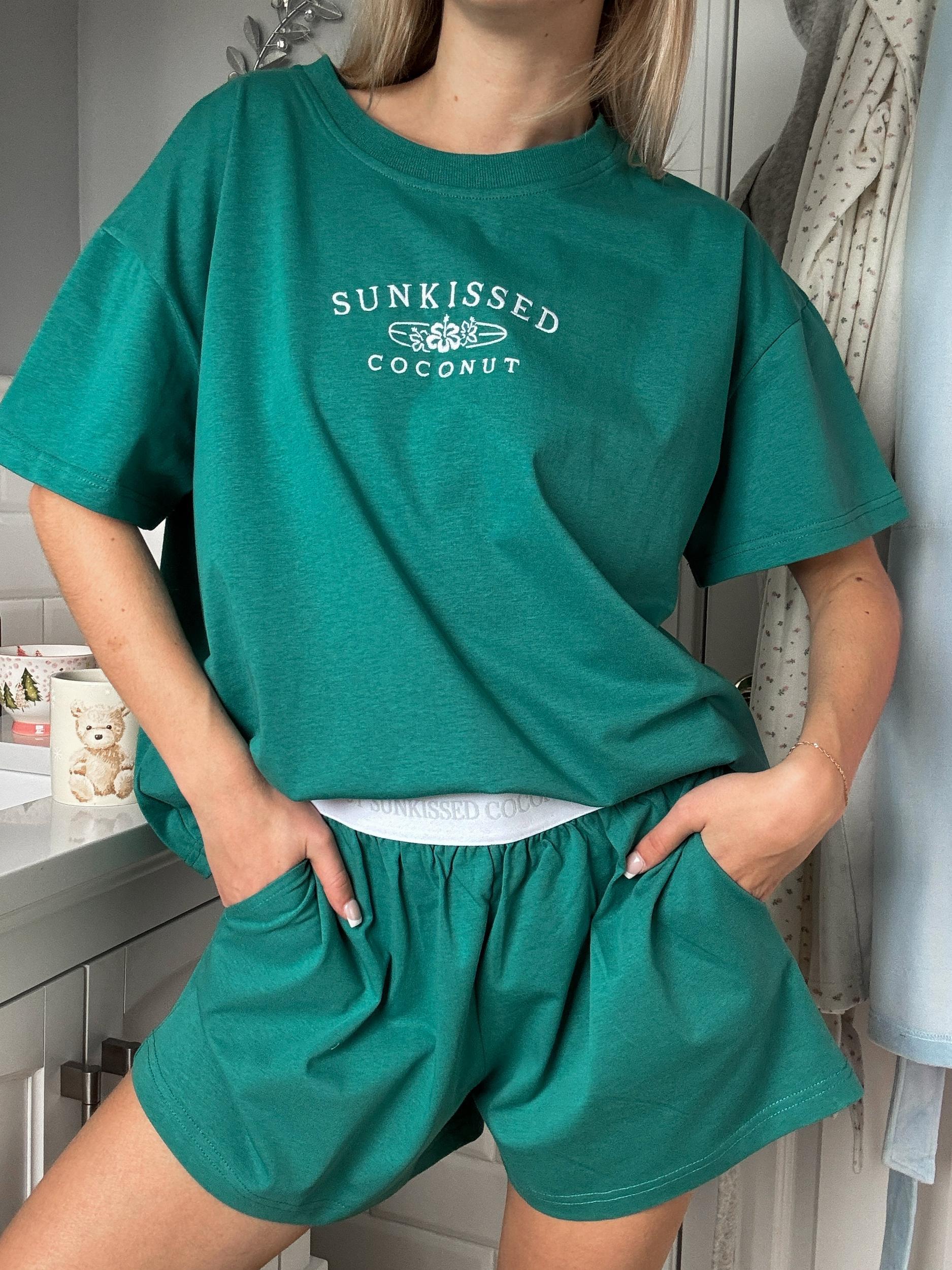 Bubbly Green Basic Watercolor Shorts Product Image