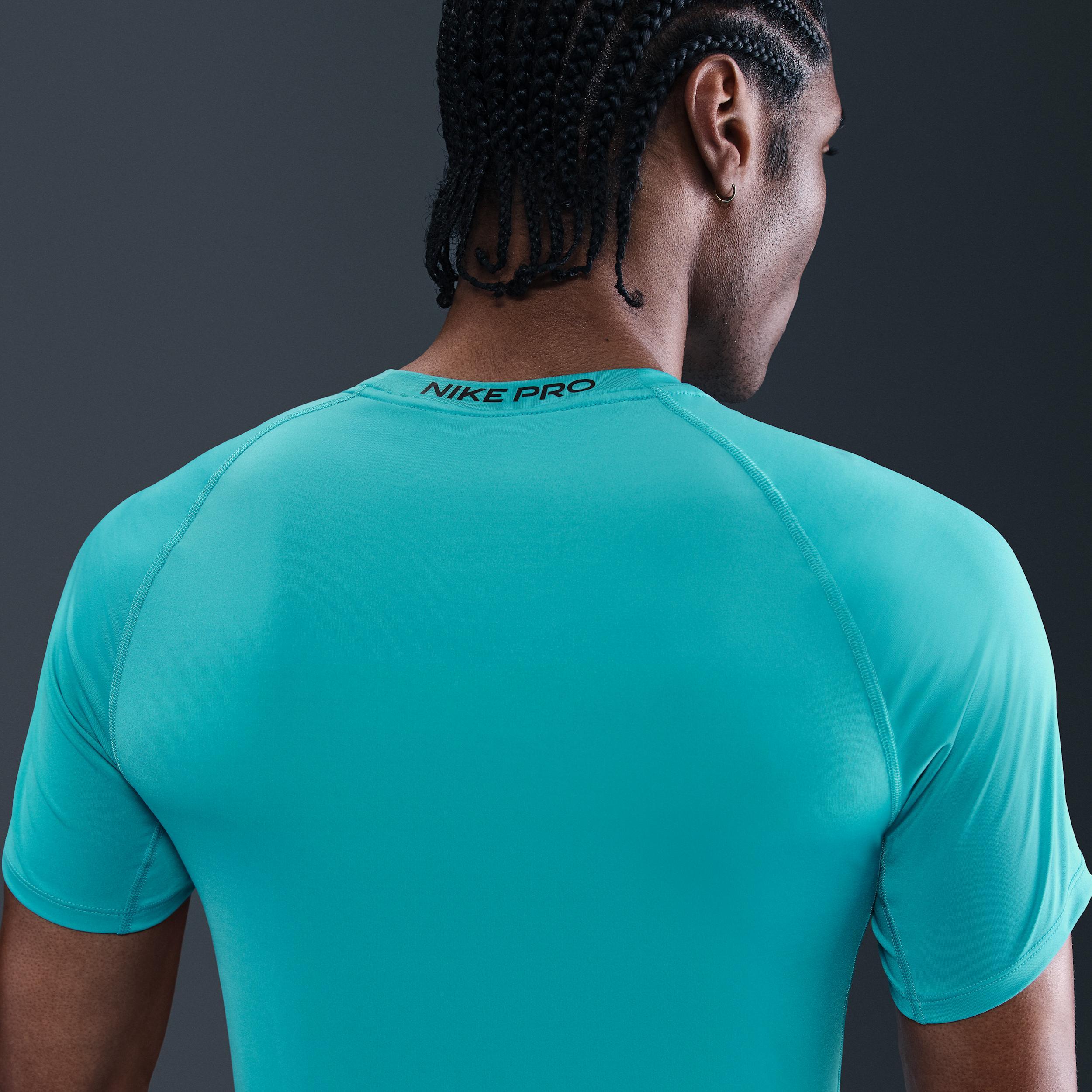 Nike Pro Men's Dri-FIT Slim Short-Sleeve Top Product Image