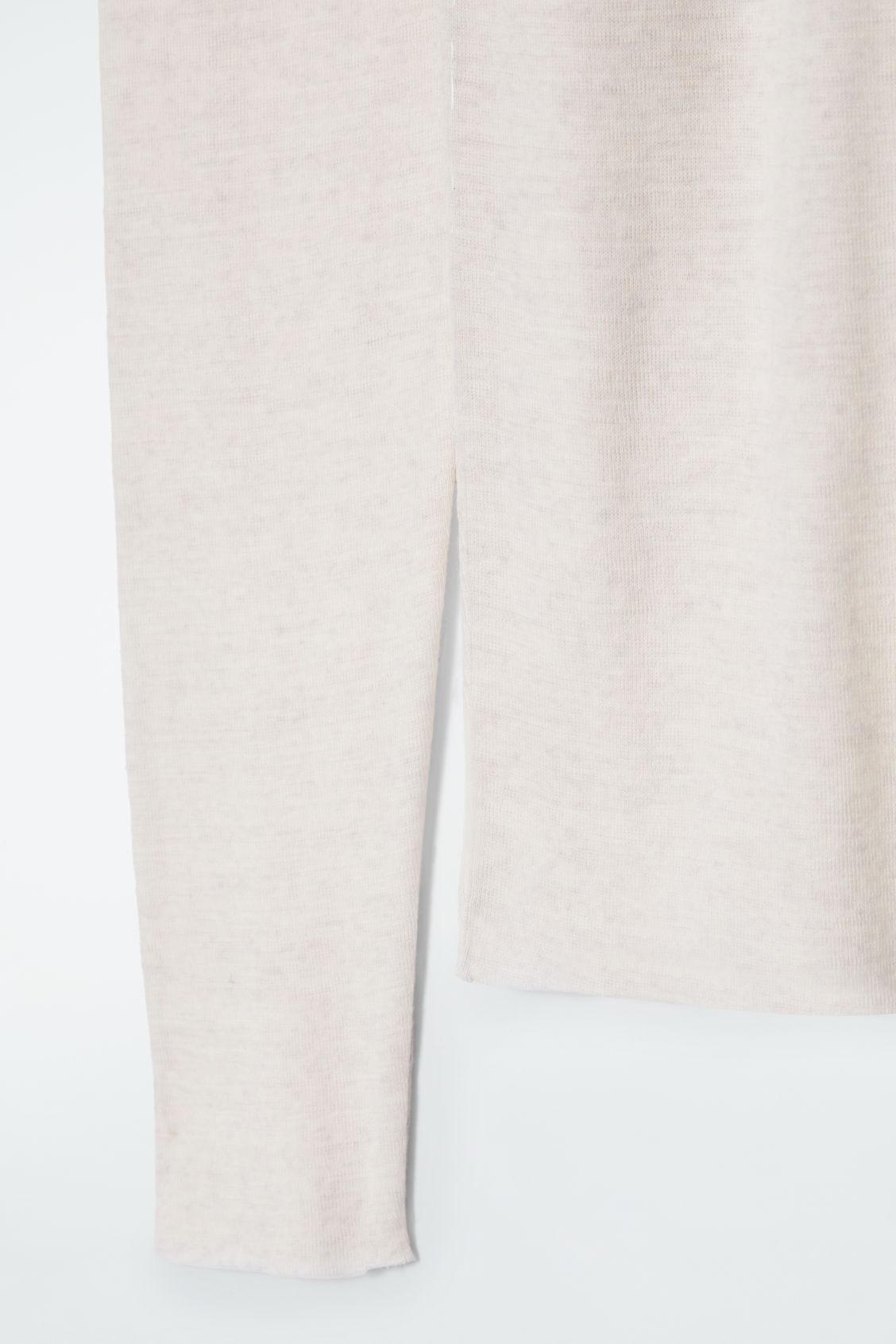 MERINO WOOL TURTLENECK TOP Product Image