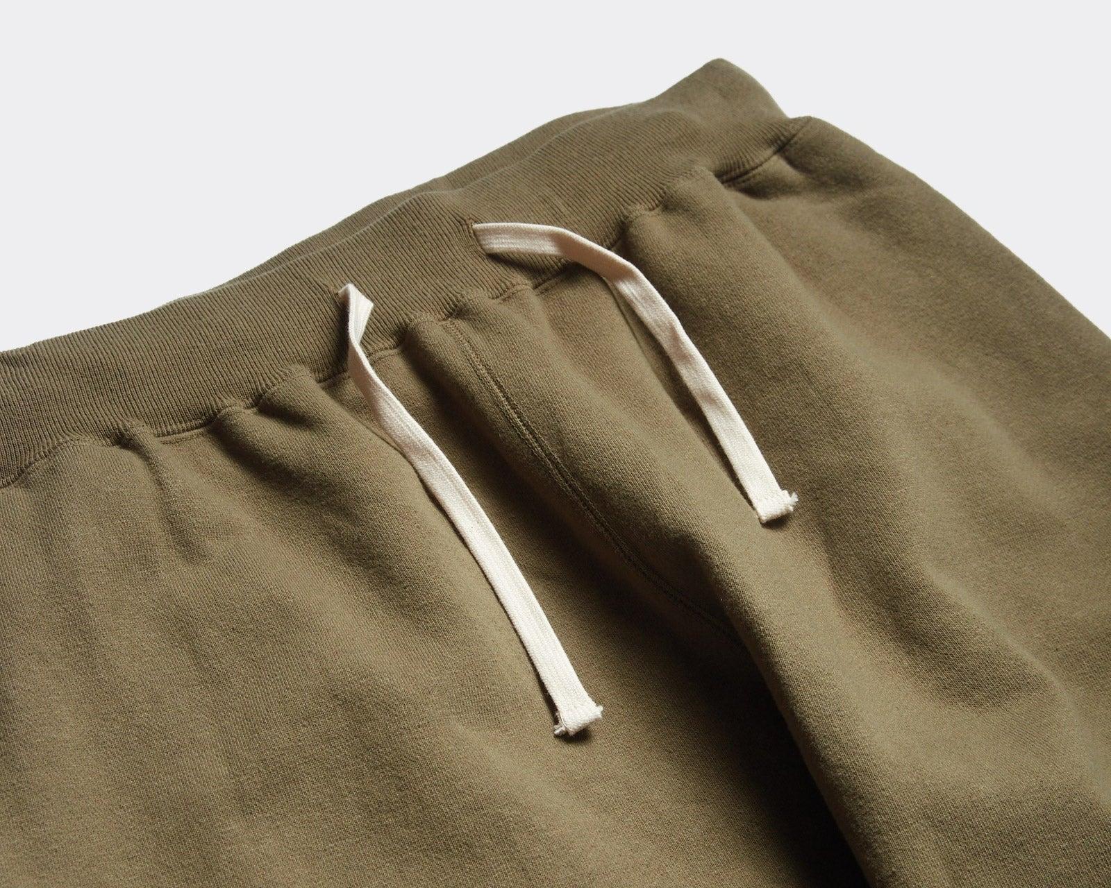 Step-Up Sweatpants V.2 / Olive Product Image