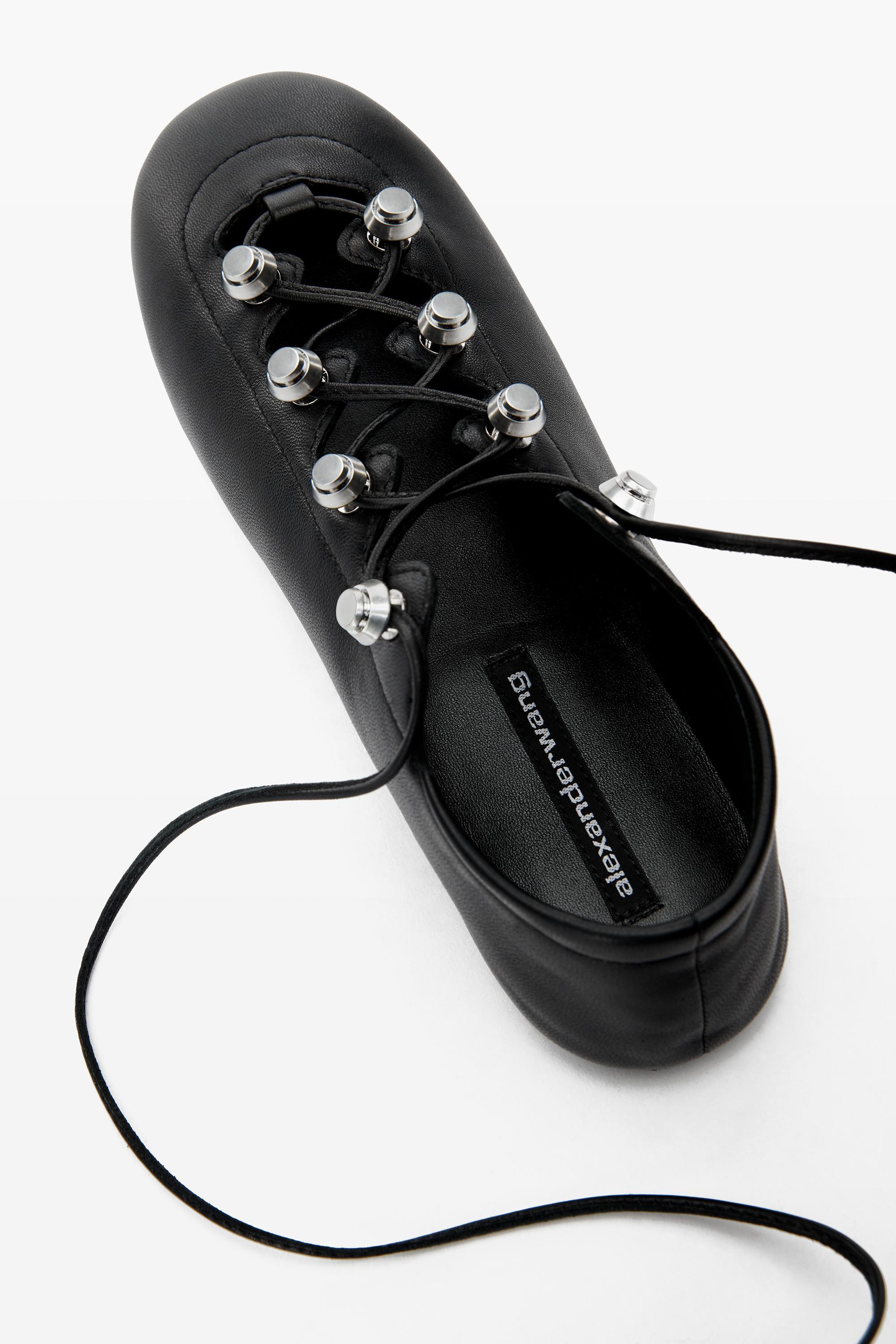 Vyolette Lace-up Flat In Sheep Leather Product Image