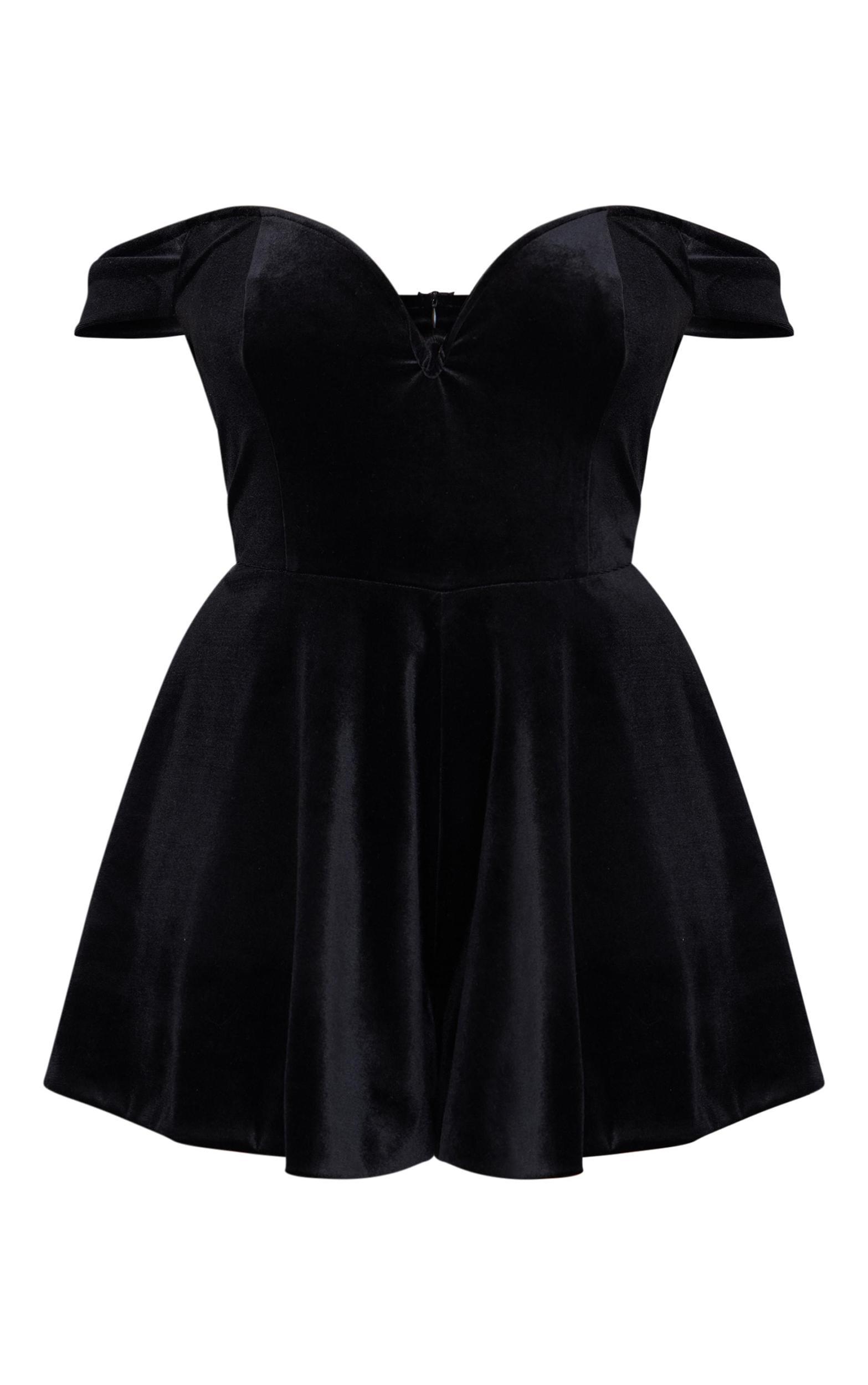 Plus Black Velvet Bardot Sweetheart Neckline Floaty Romper Product Image
