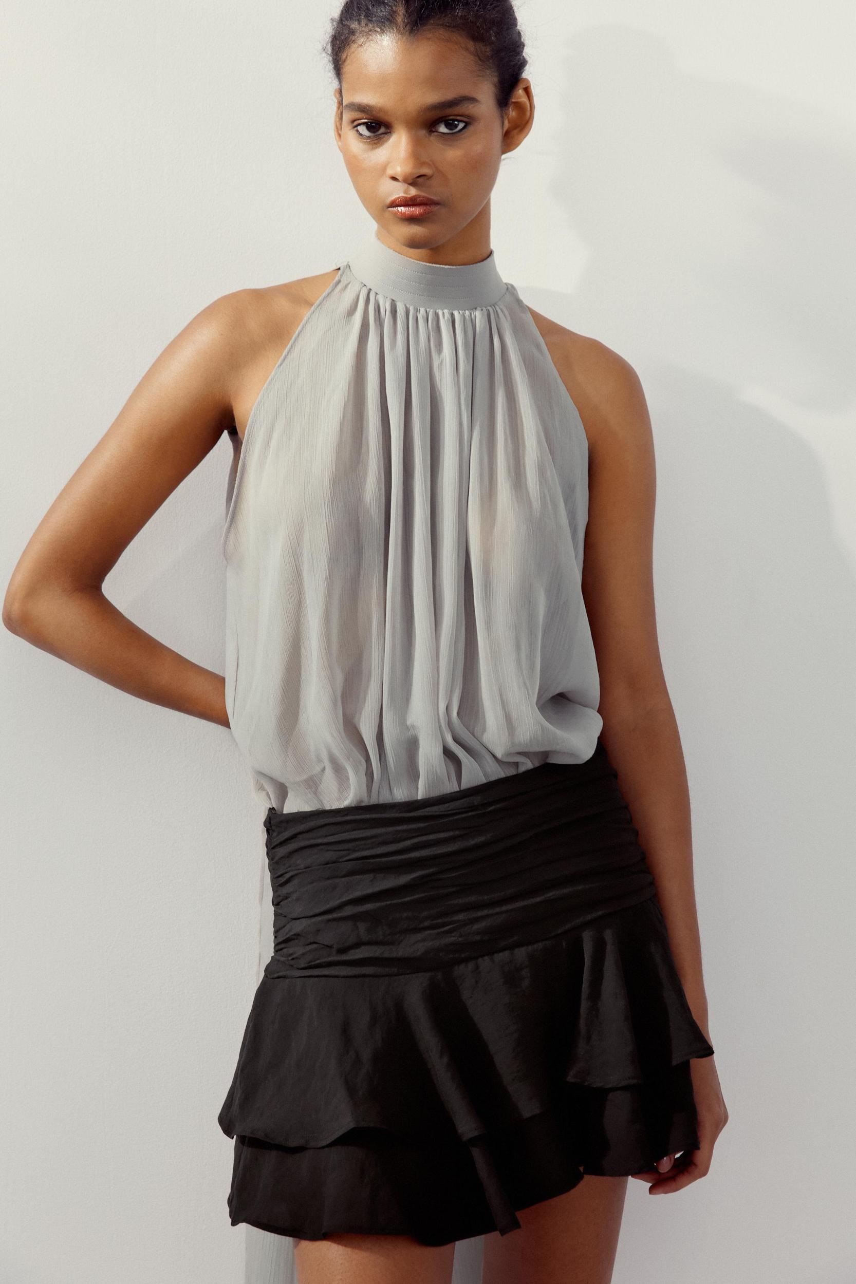 RUFFLE SKORT Product Image