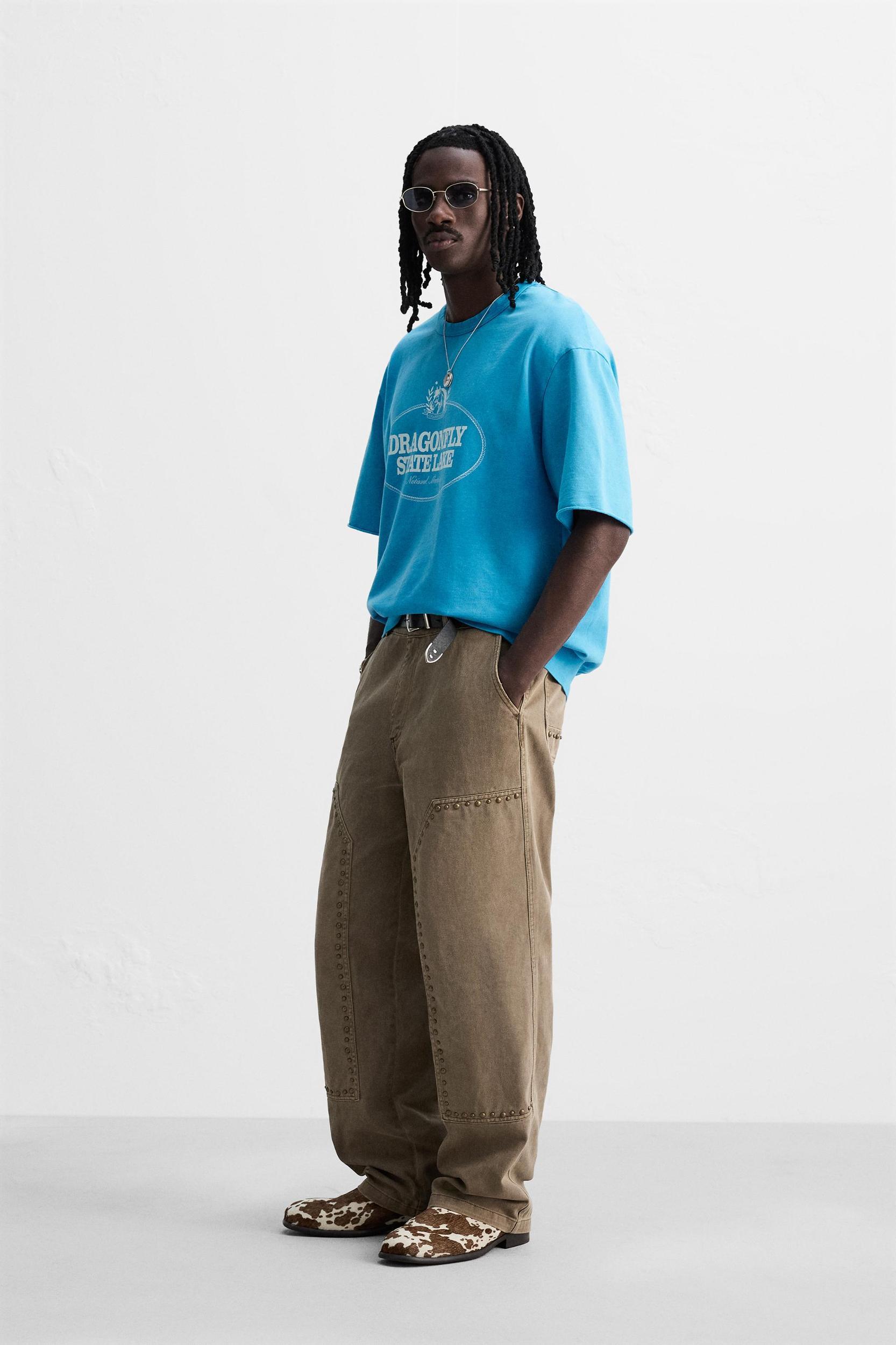 WASHED SWEATSHIRT WITH CONTRAST PRINT Product Image