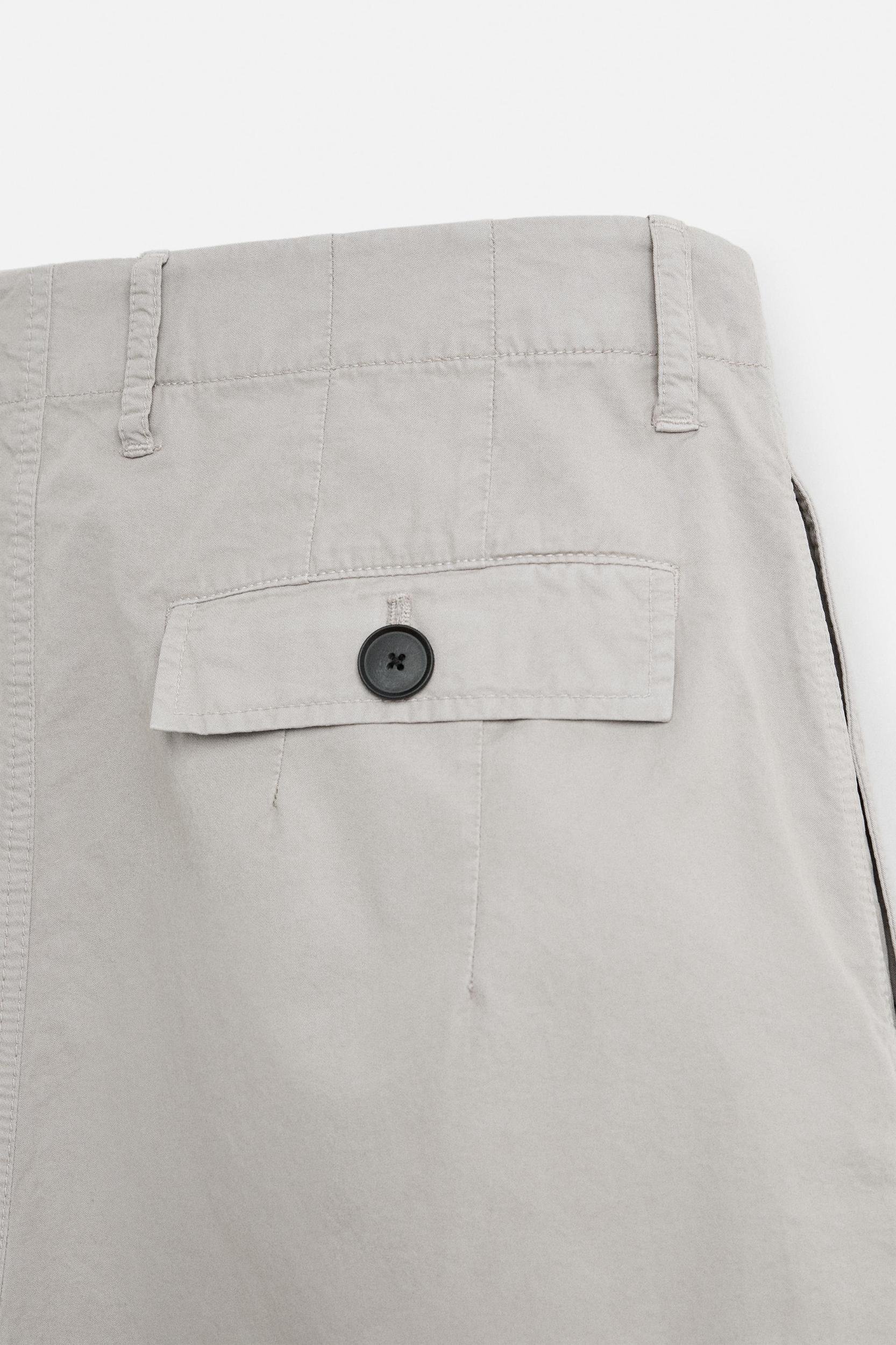 RELAXED FIT CRINKLED SHORTS Product Image