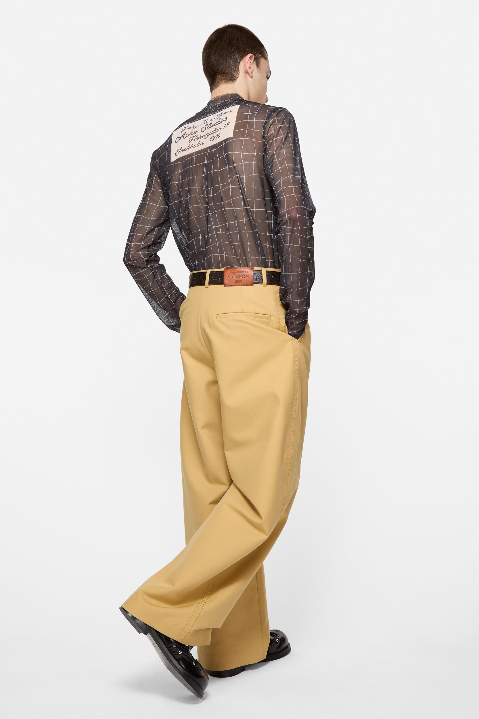 Mesh print t-shirt Product Image