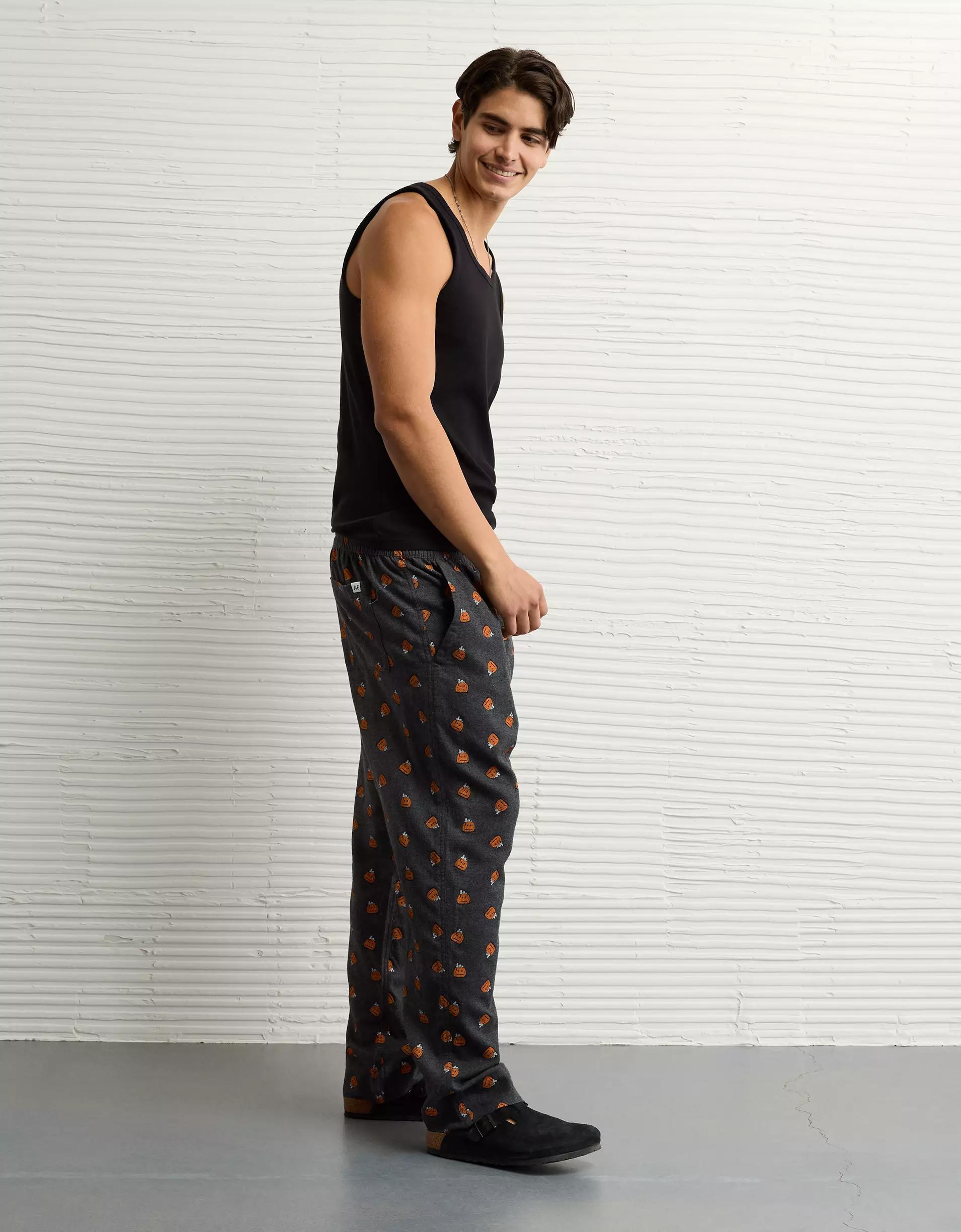 AE Snoopy Halloween Flannel Pant Product Image