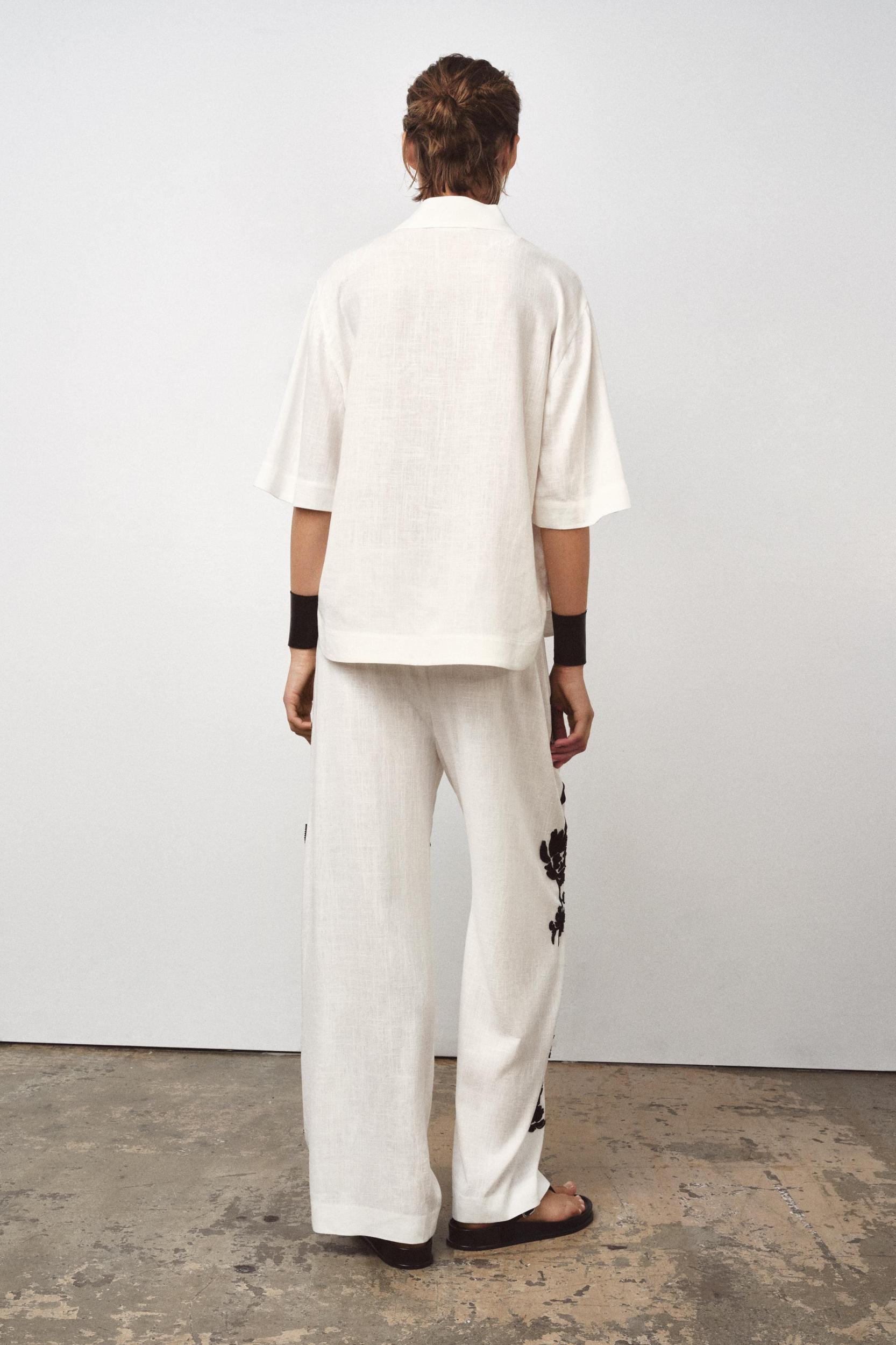 ZW COLLECTION FLORAL EMBROIDERED PANTS Product Image