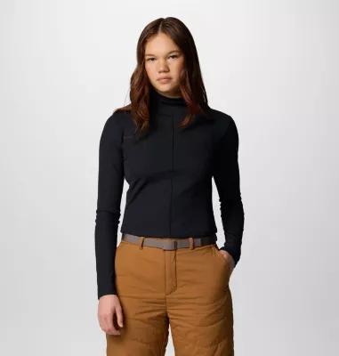 Columbia Women's Wallowa Cropped Long Sleeve Shirt- Product Image