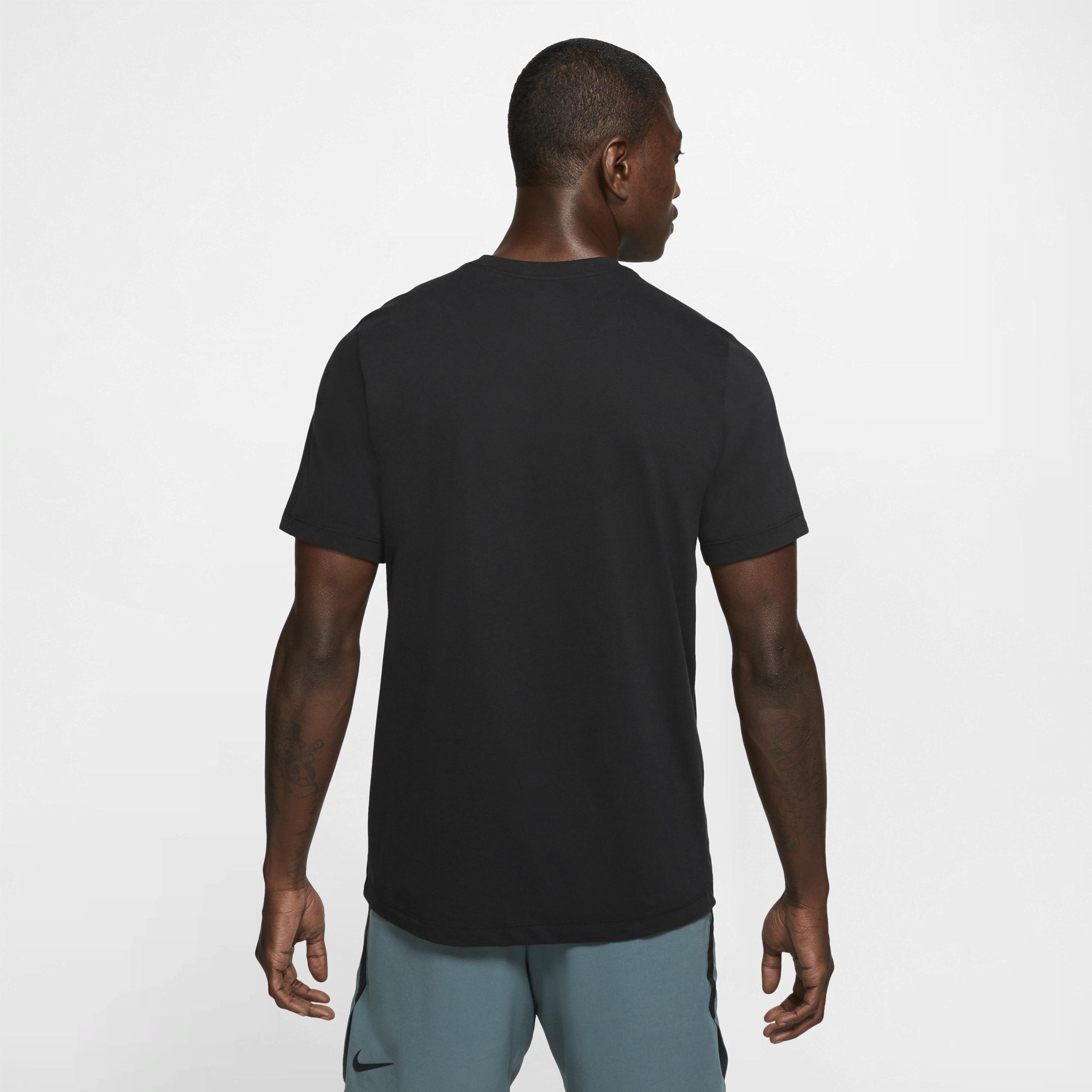 Nike Men's Dri-FIT Fitness T-Shirt Product Image