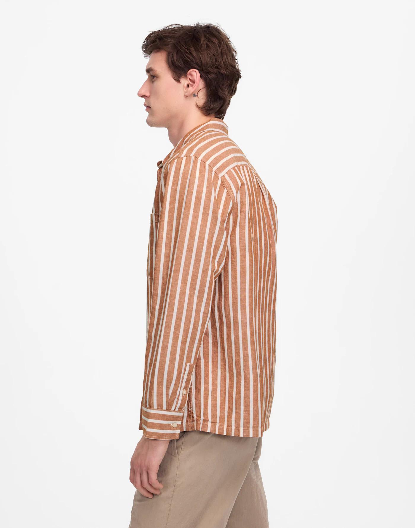 Button-Up Shirt in Cotton-Linen Blend Product Image