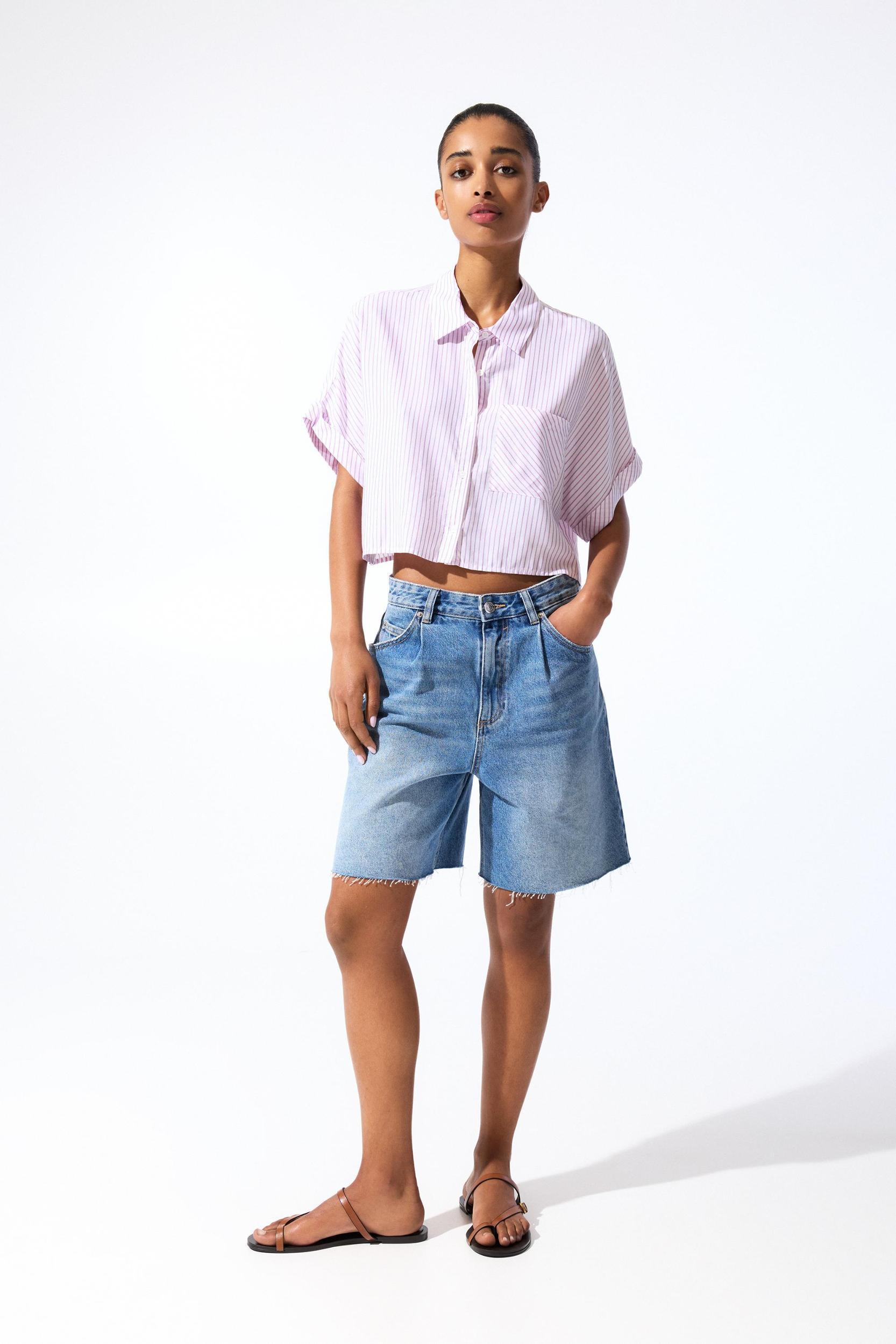 Striped cropped shirt Product Image