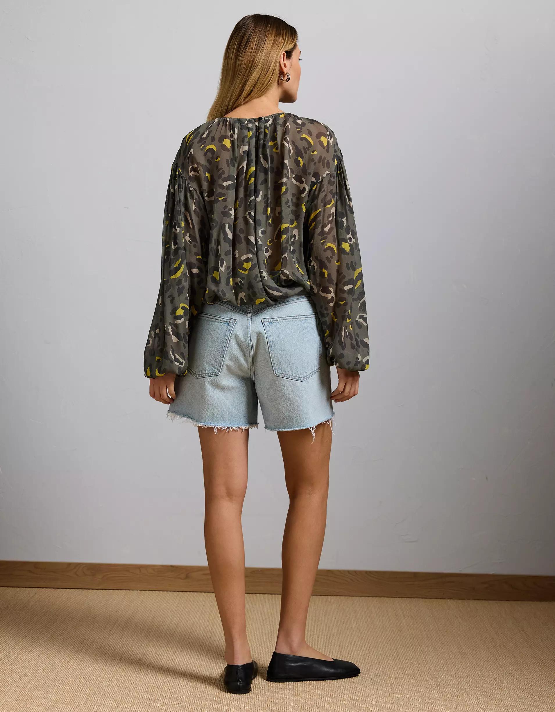 AE77 Premium Bubble Blouse Product Image