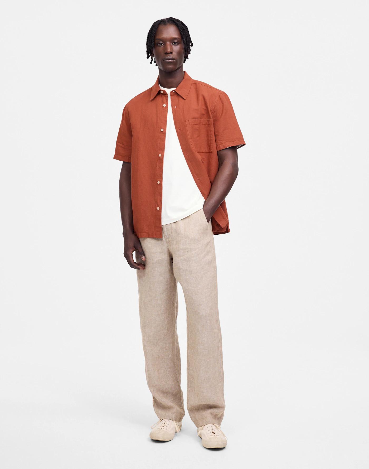 Button-Up Short-Sleeve Shirt in Cotton-Linen Blend Product Image