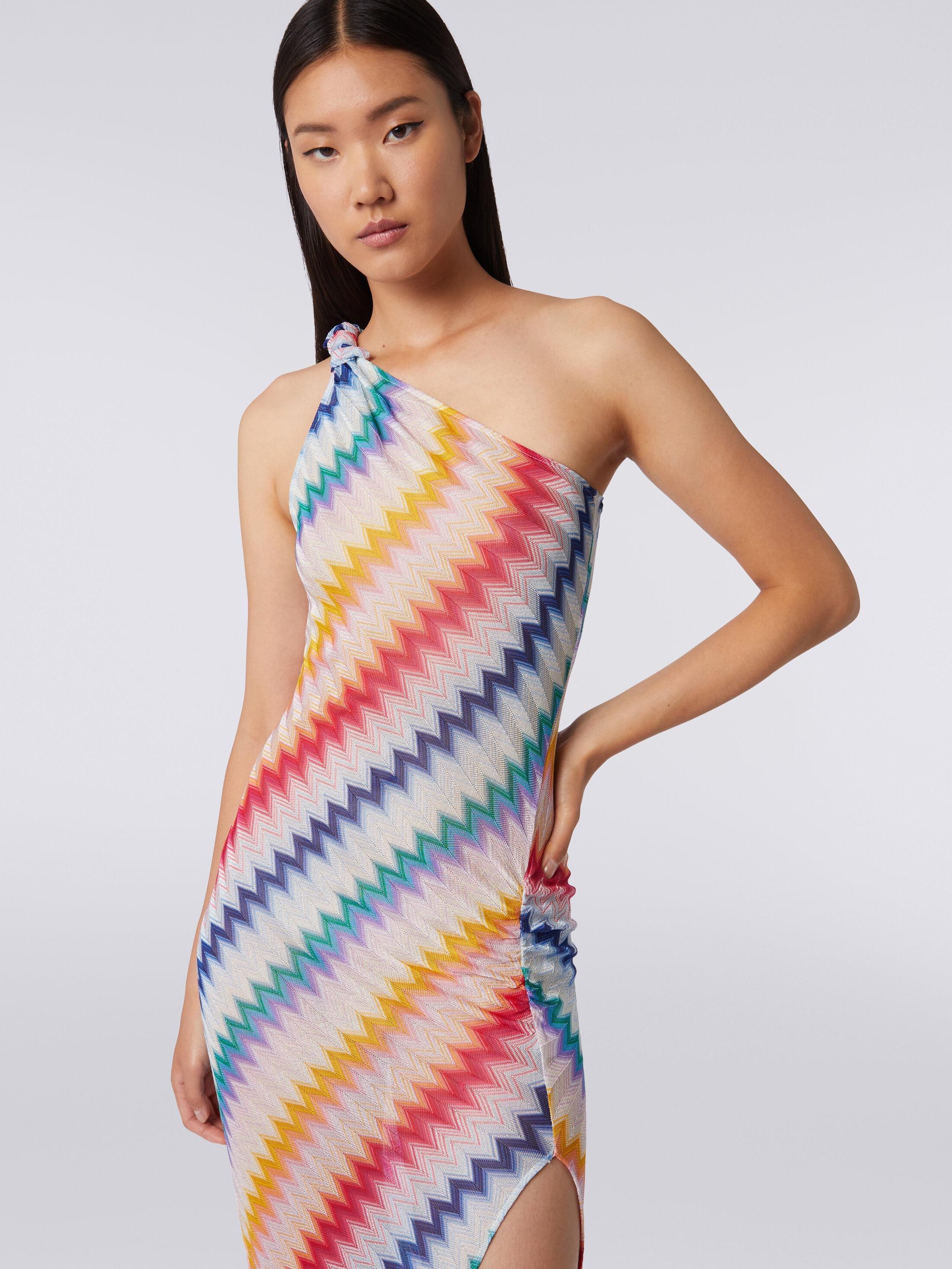 Long one-shoulder cover up with zigzag print Product Image