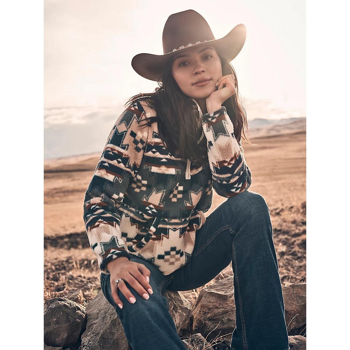 Women's Wrangler Retro® Quarter-Zip Sherpa Pullover in Dusty Product Image