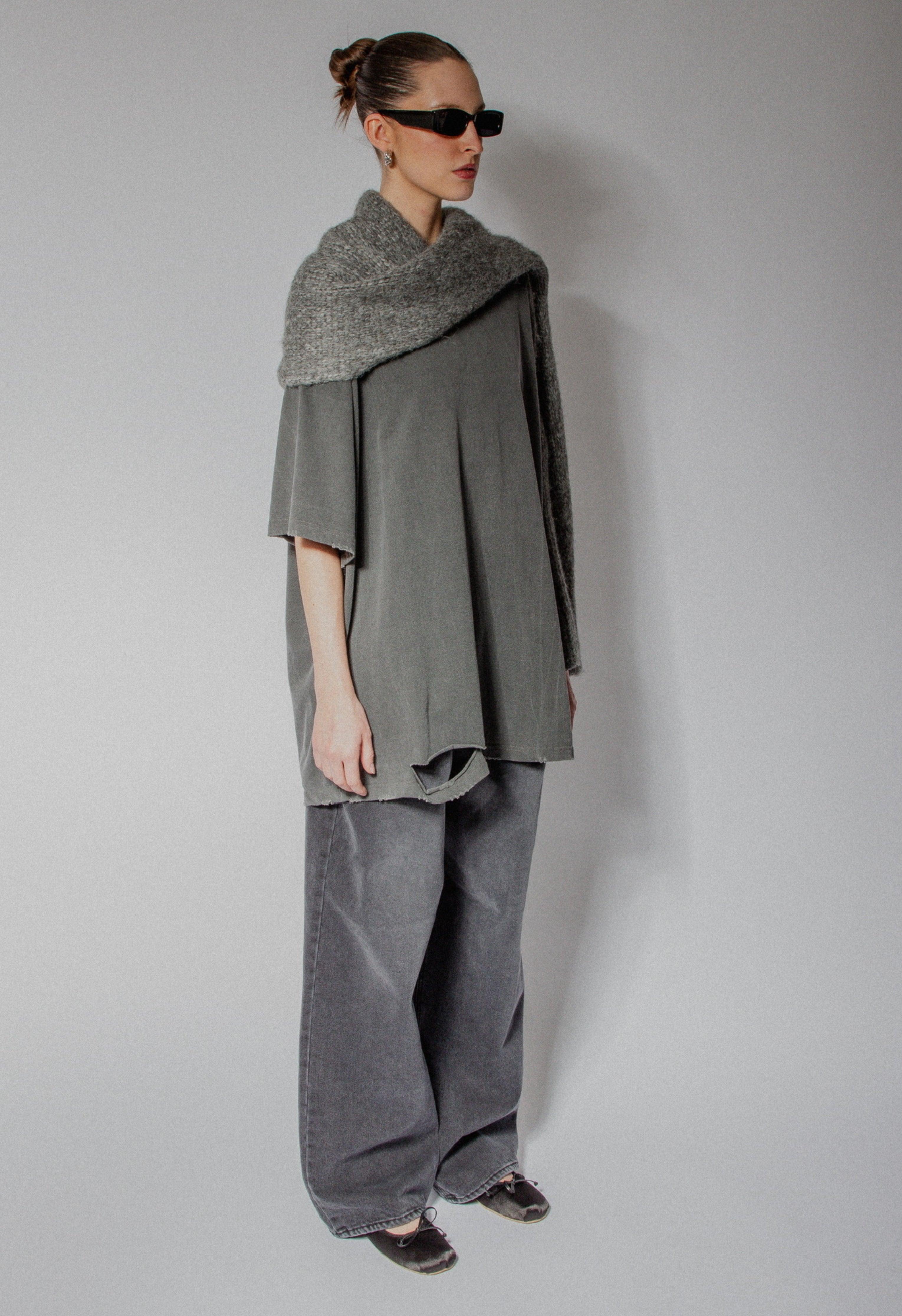 Grey Knit One-Arm Scarf Product Image