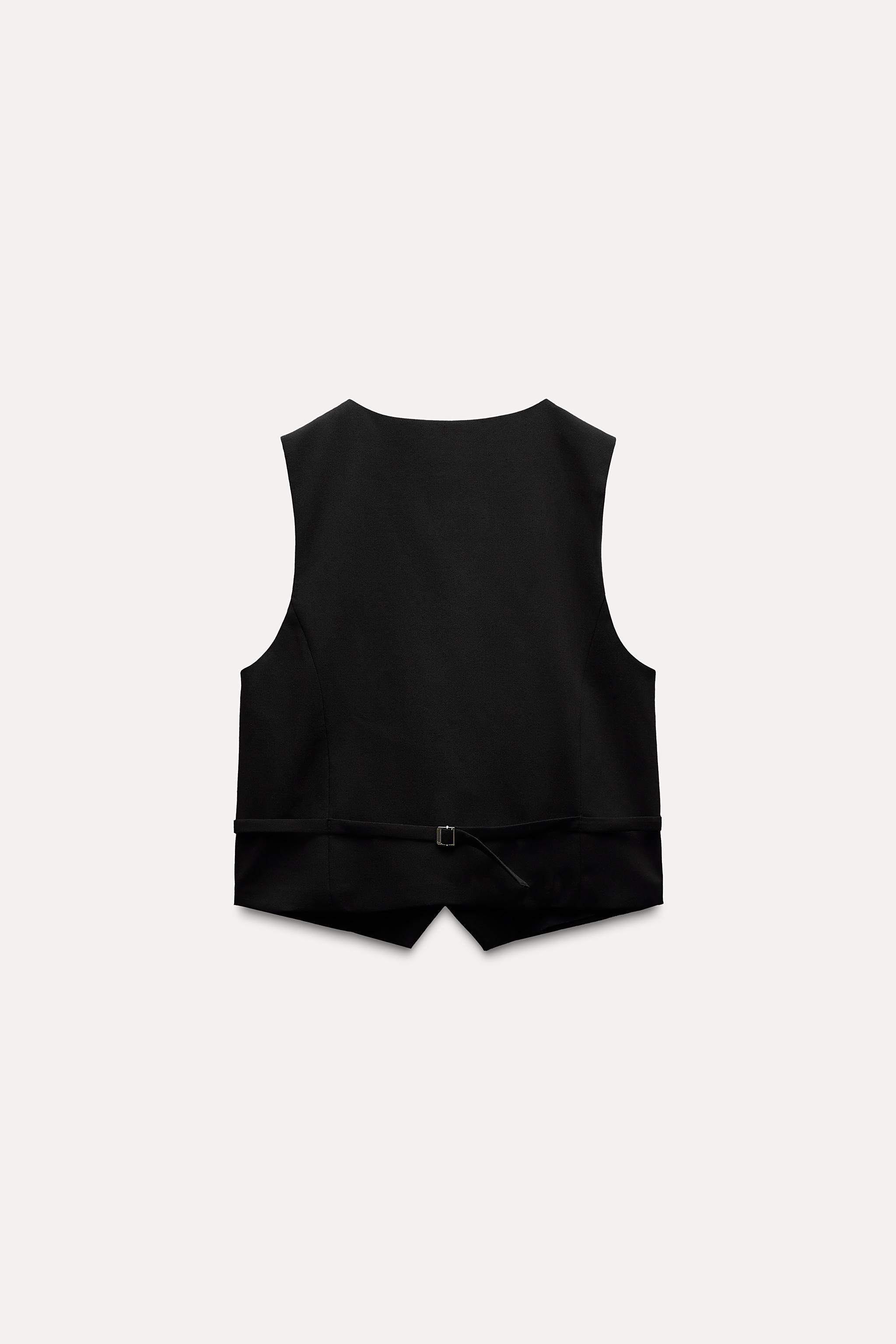 BUCKLE VEST Product Image