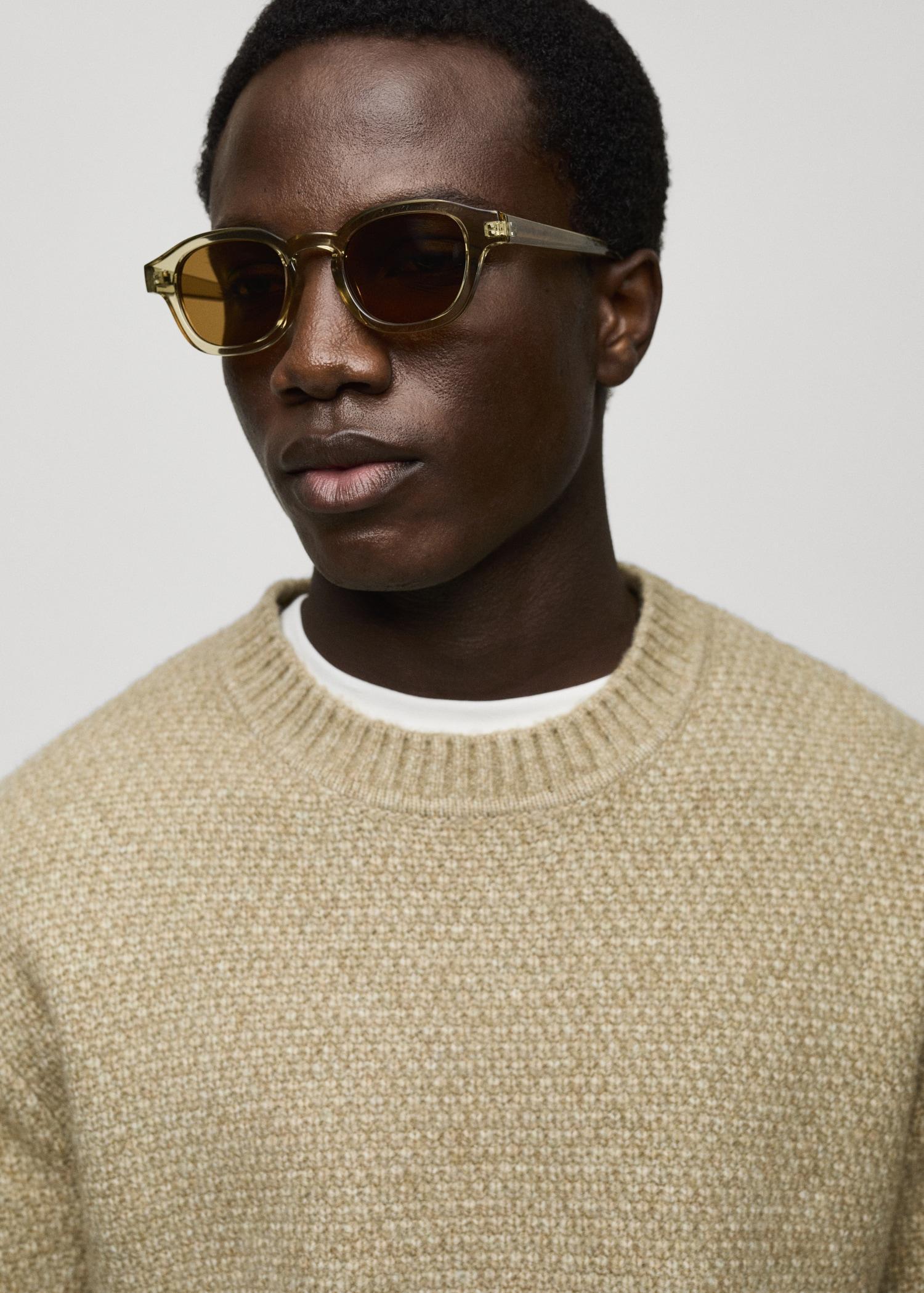 Structured knitted sweater - Men | MANGO USA Product Image