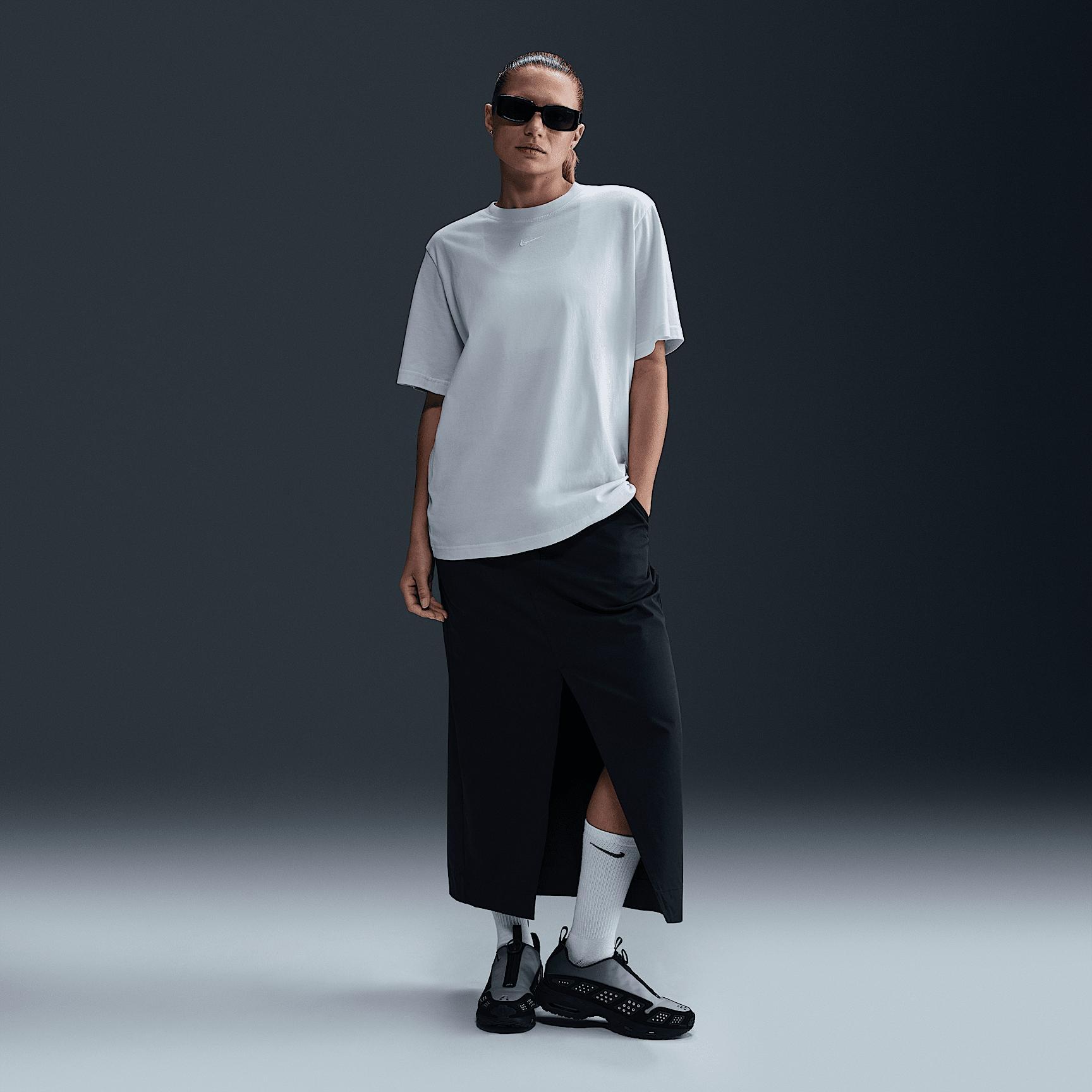 Womens Nike Sportswear Essential T-Shirt | FD4149-423 Product Image