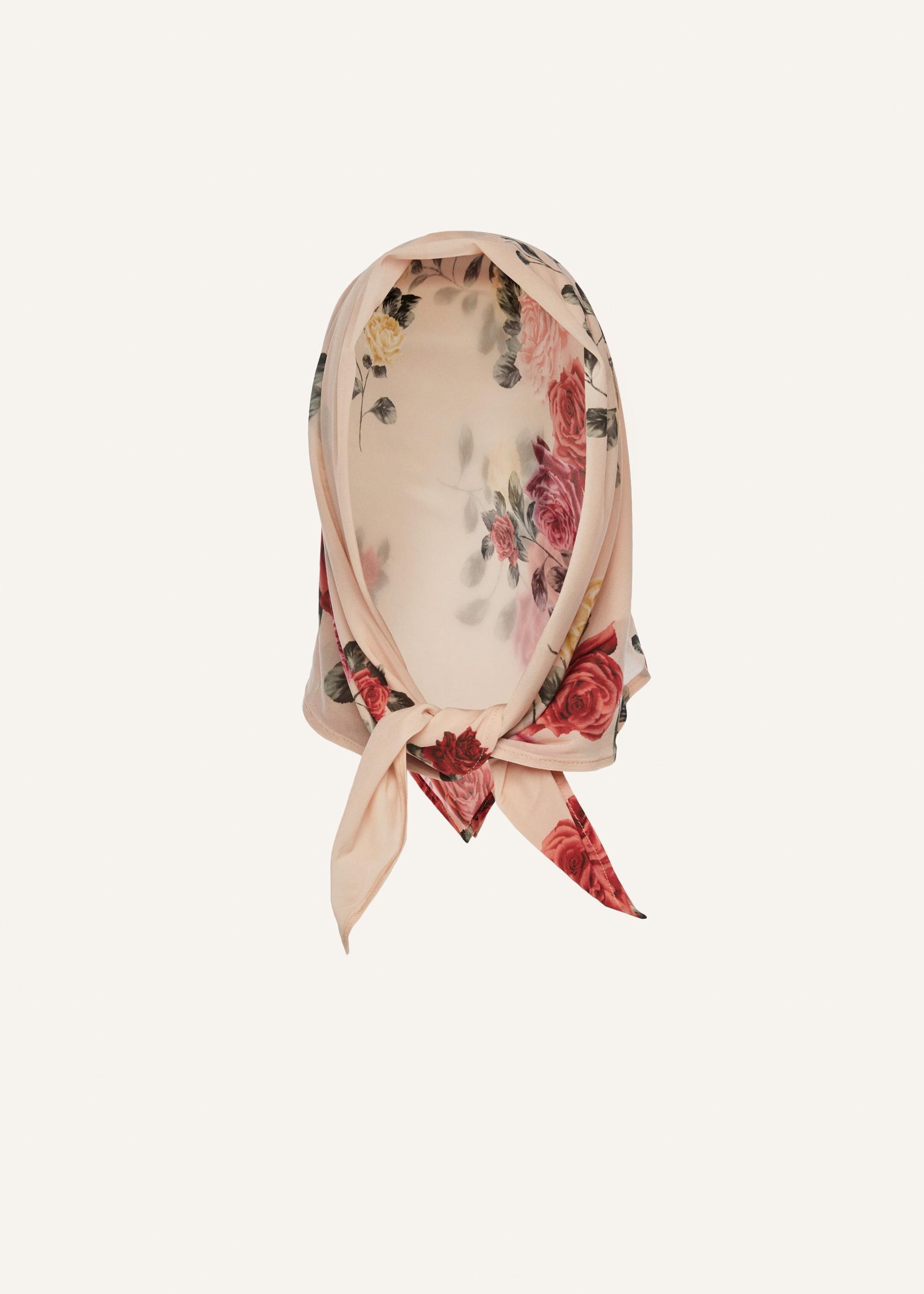 Rose print scarf in beige Product Image