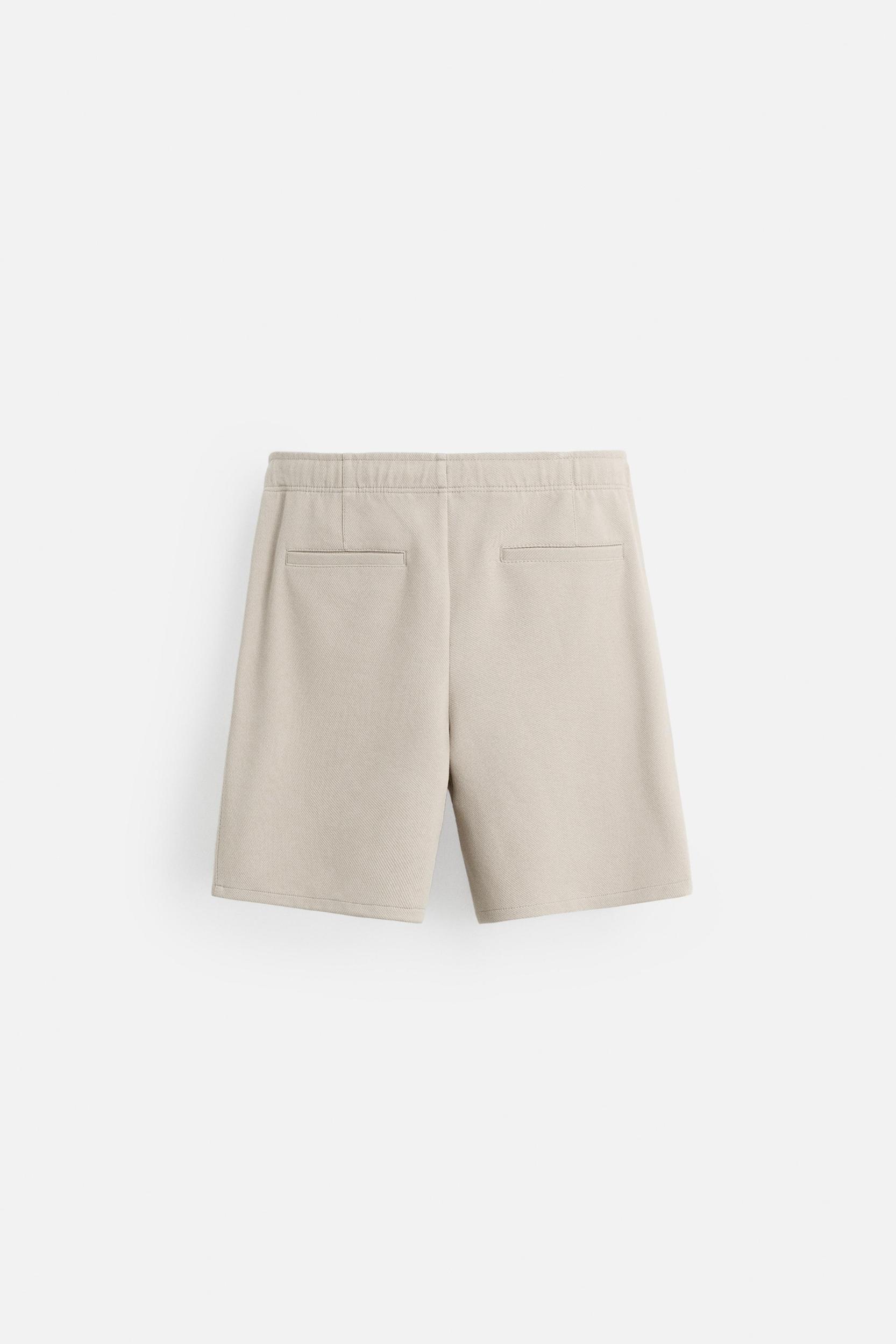 TEXTURED COMFORT SHORTS Product Image