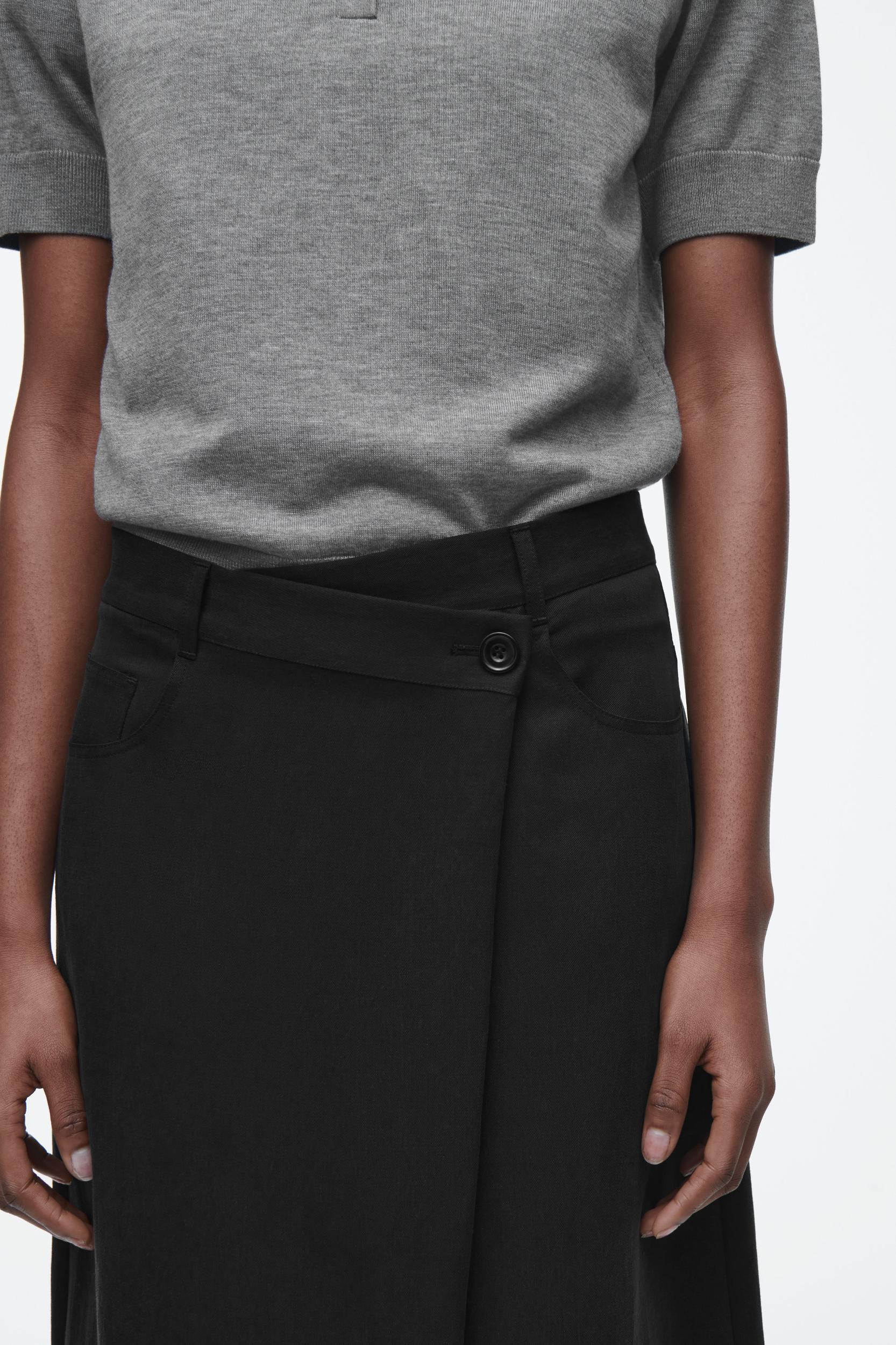 ASYMMETRIC FLUID MIDI SKIRT Product Image