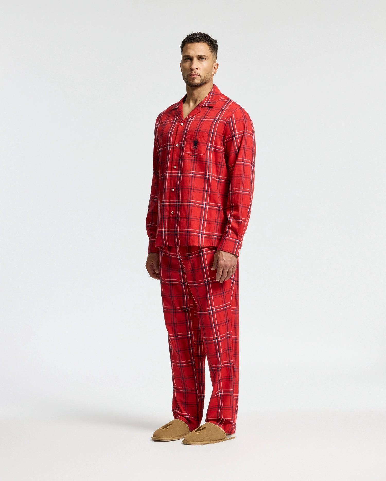 MENS ALL OVER PRINT FLANNEL PAJAMA SET - B6X343E200 Product Image