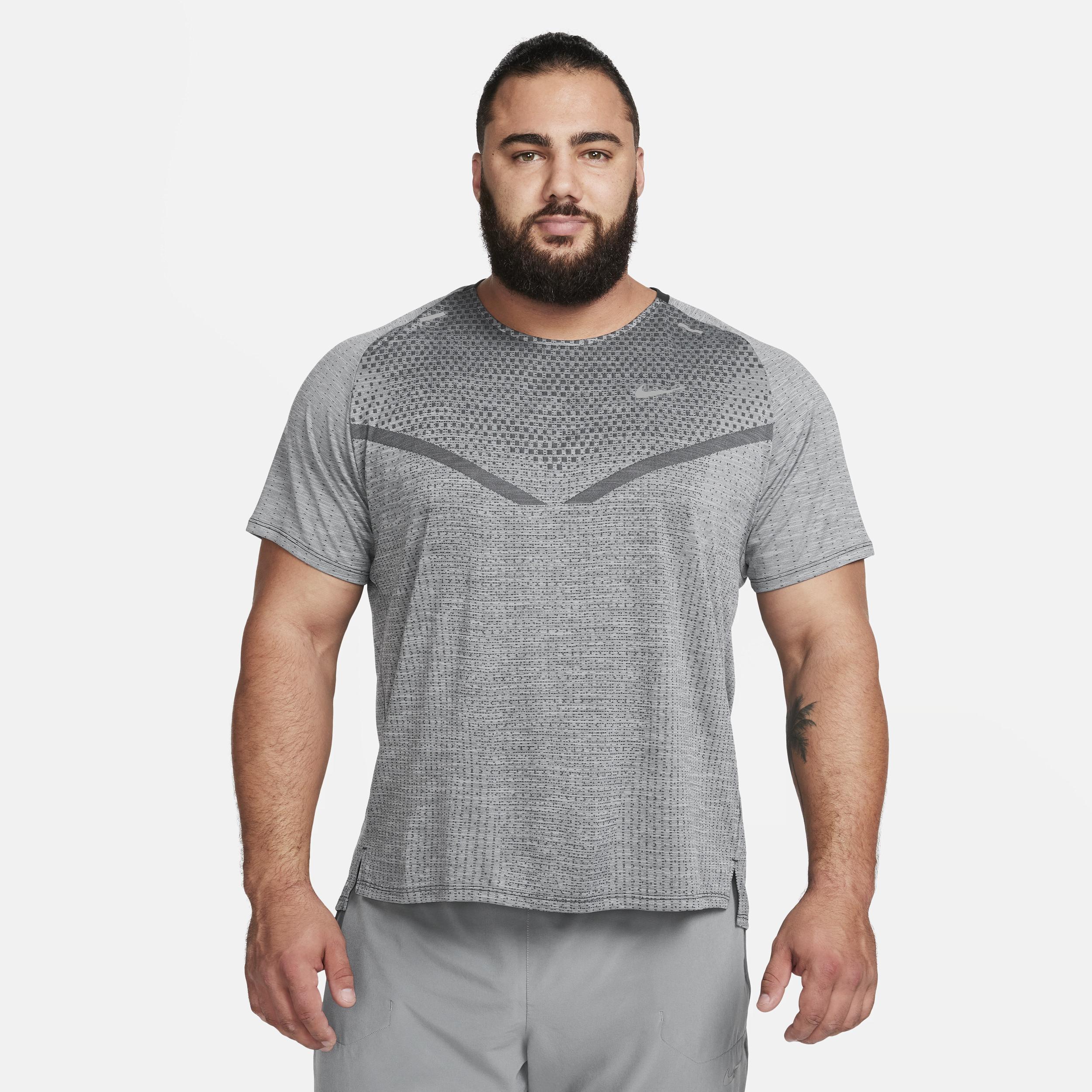 Nike TechKnit Men's Dri-FIT ADV Short-Sleeve Running Top Product Image