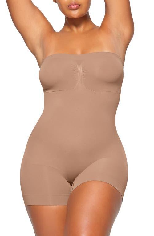 Seamless Sculpt Strapless Shortie Bodysuit Product Image