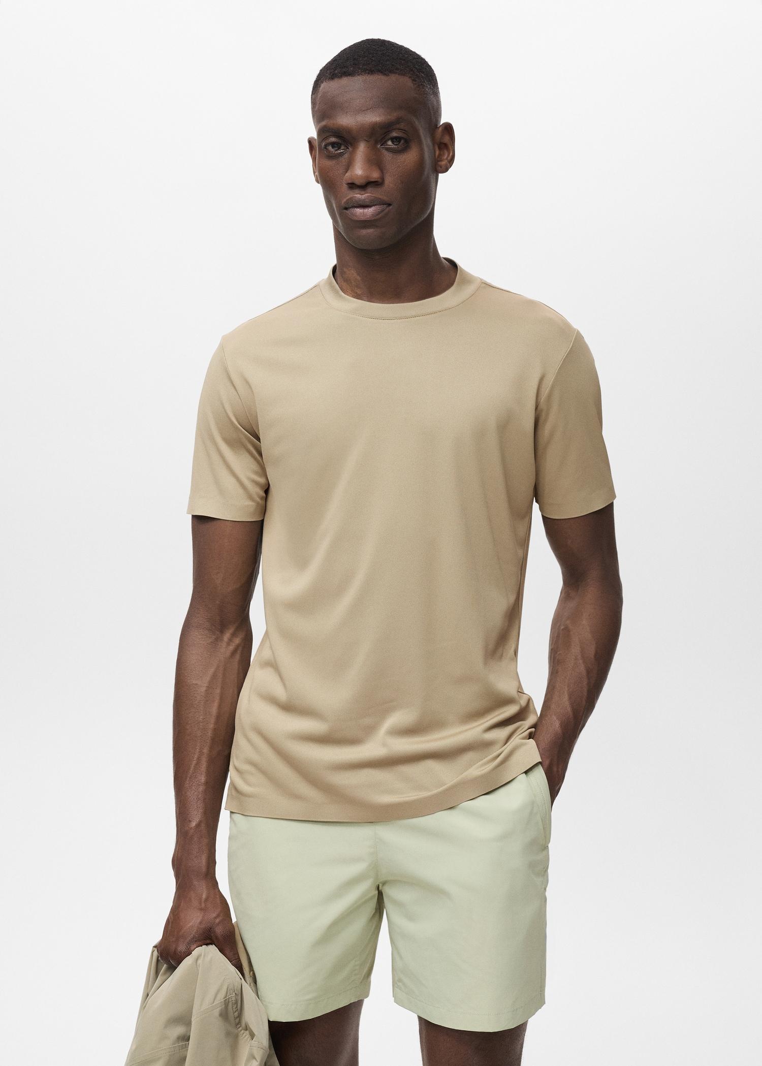 COOLMAX® slim fit t-shirt - Men | MANGO USA Product Image