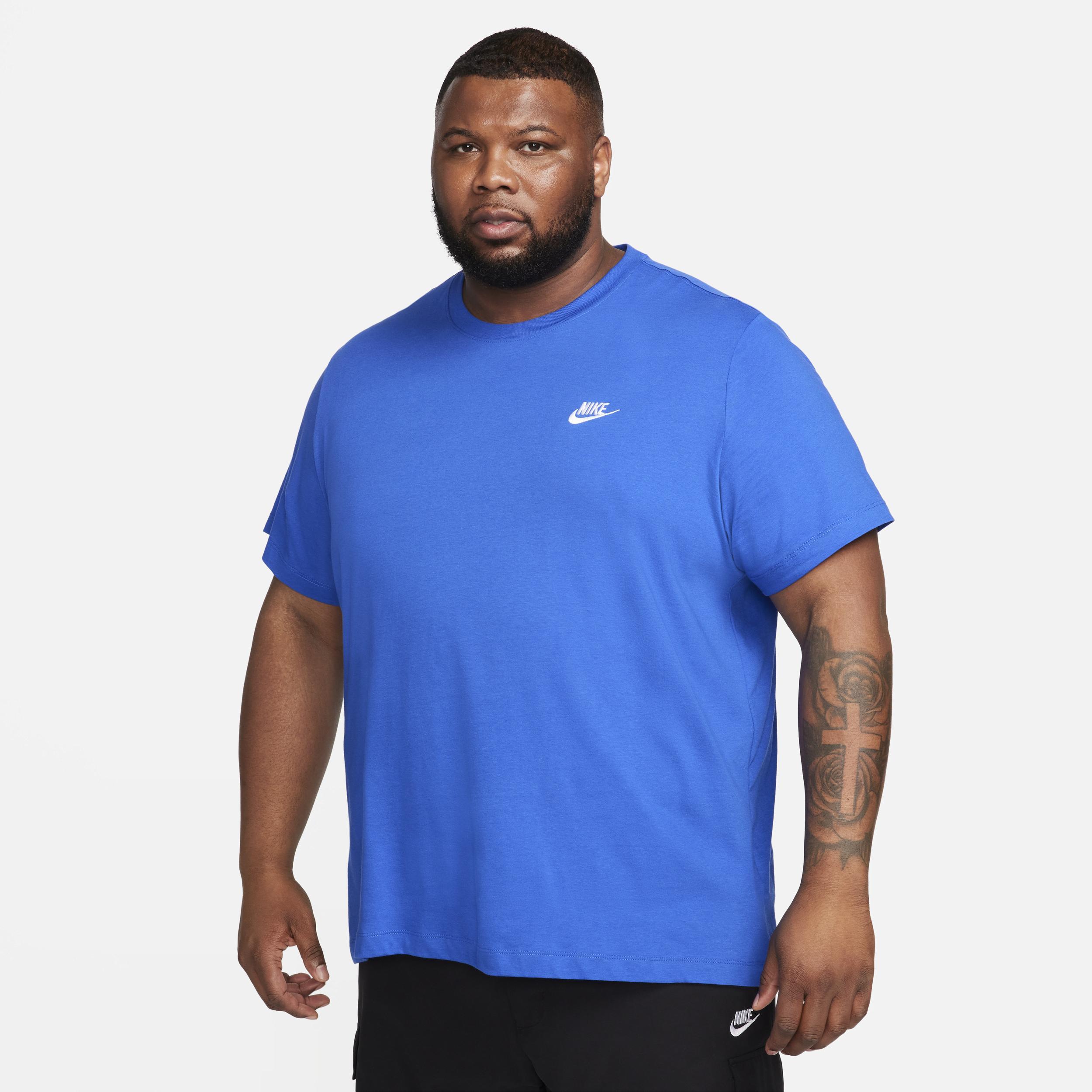 Men's Nike Sportswear Club T-Shirt Product Image