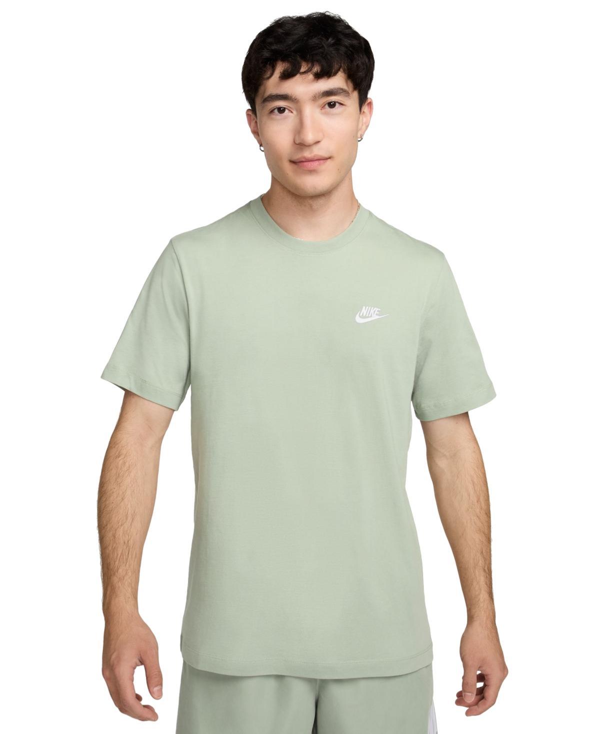 Men's Nike Sportswear Club T-Shirt Product Image