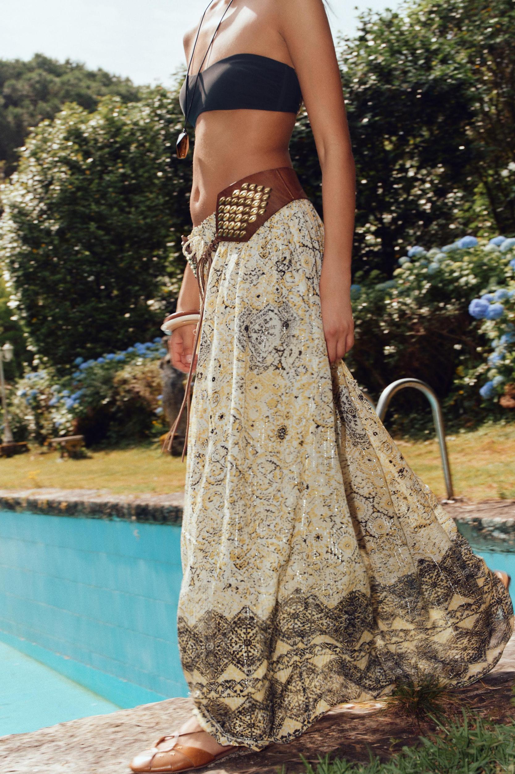 METALLIC THREAD PRINT SKIRT Product Image