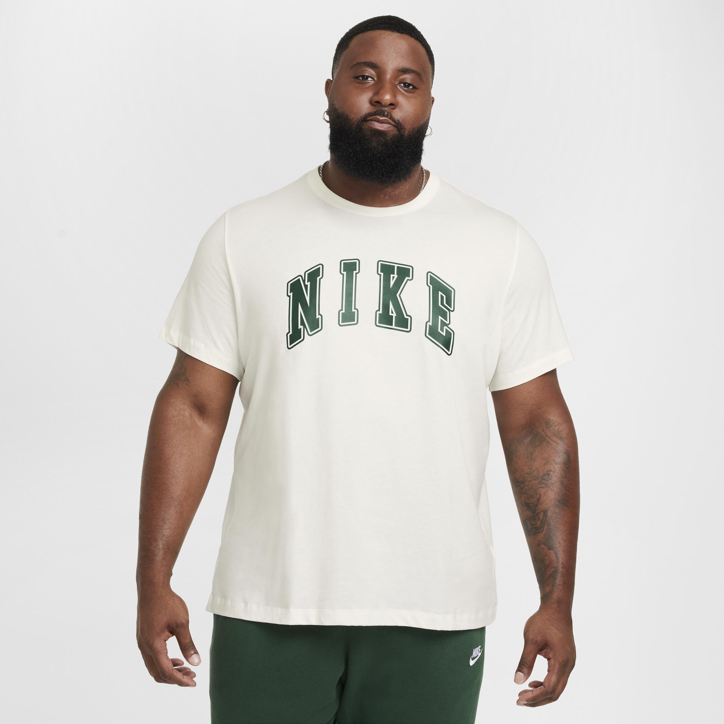 Men's Nike Sportswear Club T-Shirt Product Image