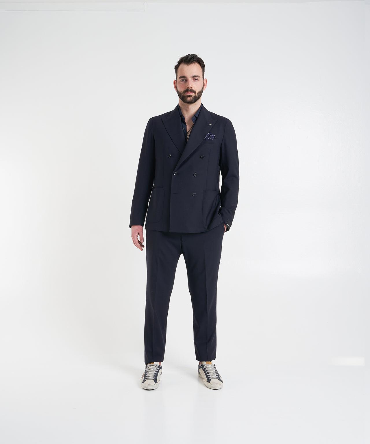 Double-breasted suit in virgin wool Product Image