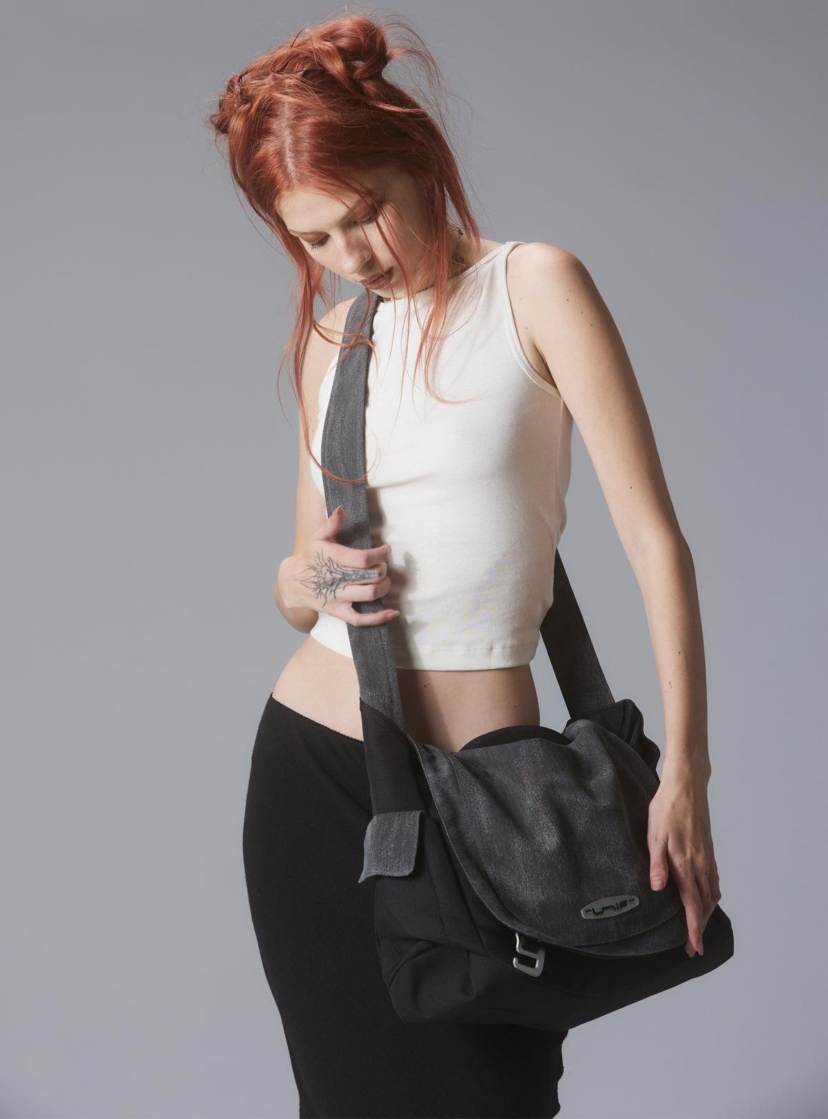 Phase Bag Female Product Image