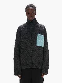 PATCH POCKET TURTLENECK SWEATER in grey | JW Anderson US  Product Image