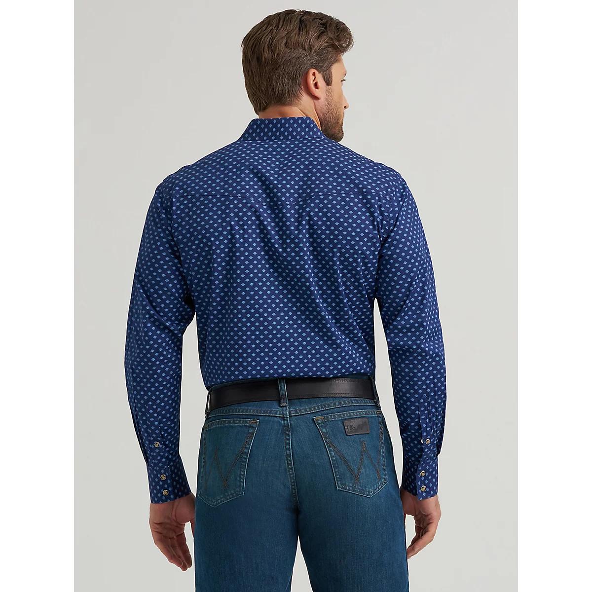 Men's 20X® Competition Advanced Comfort Long Sleeve Two Pocket Western Snap Shirt in Dark Ditsy Product Image