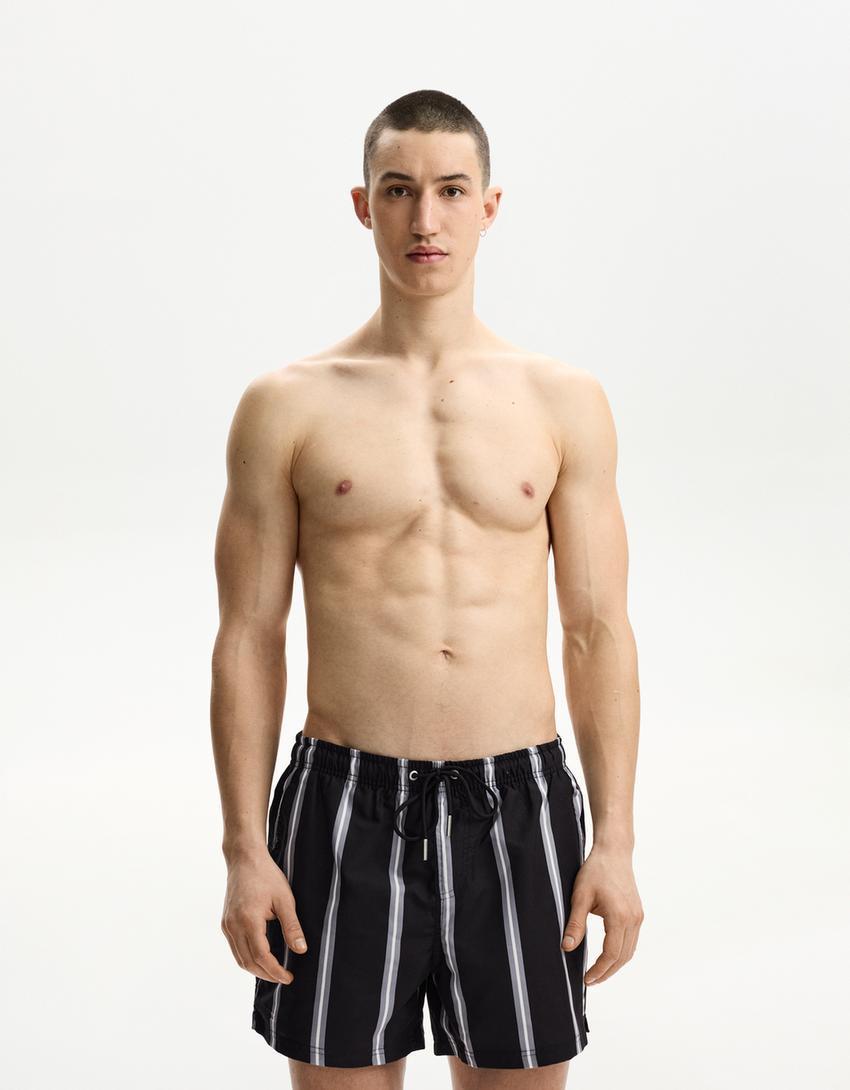 Printed board shorts Product Image