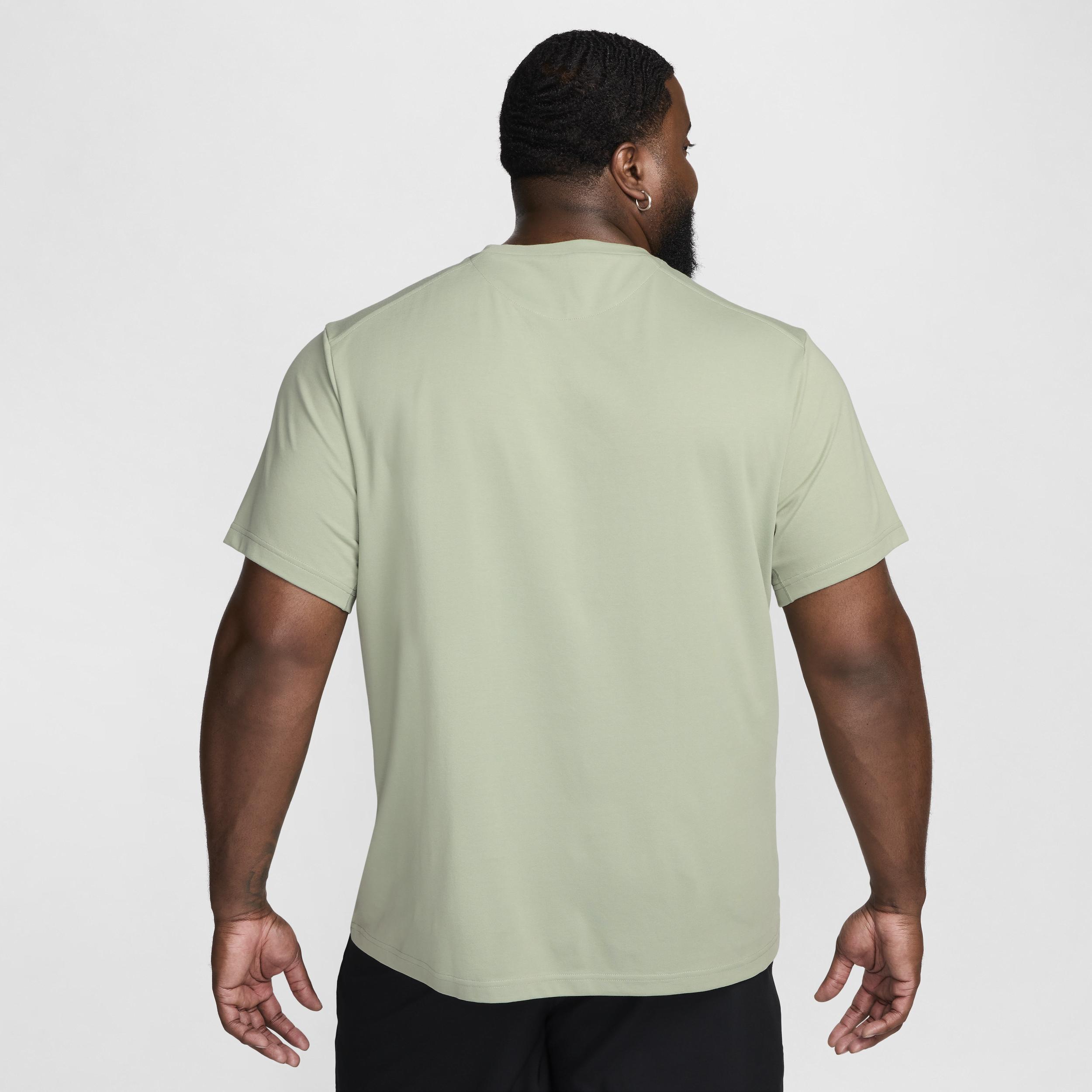 Nike Primary Men's Dri-FIT Short-Sleeve Versatile Top Product Image